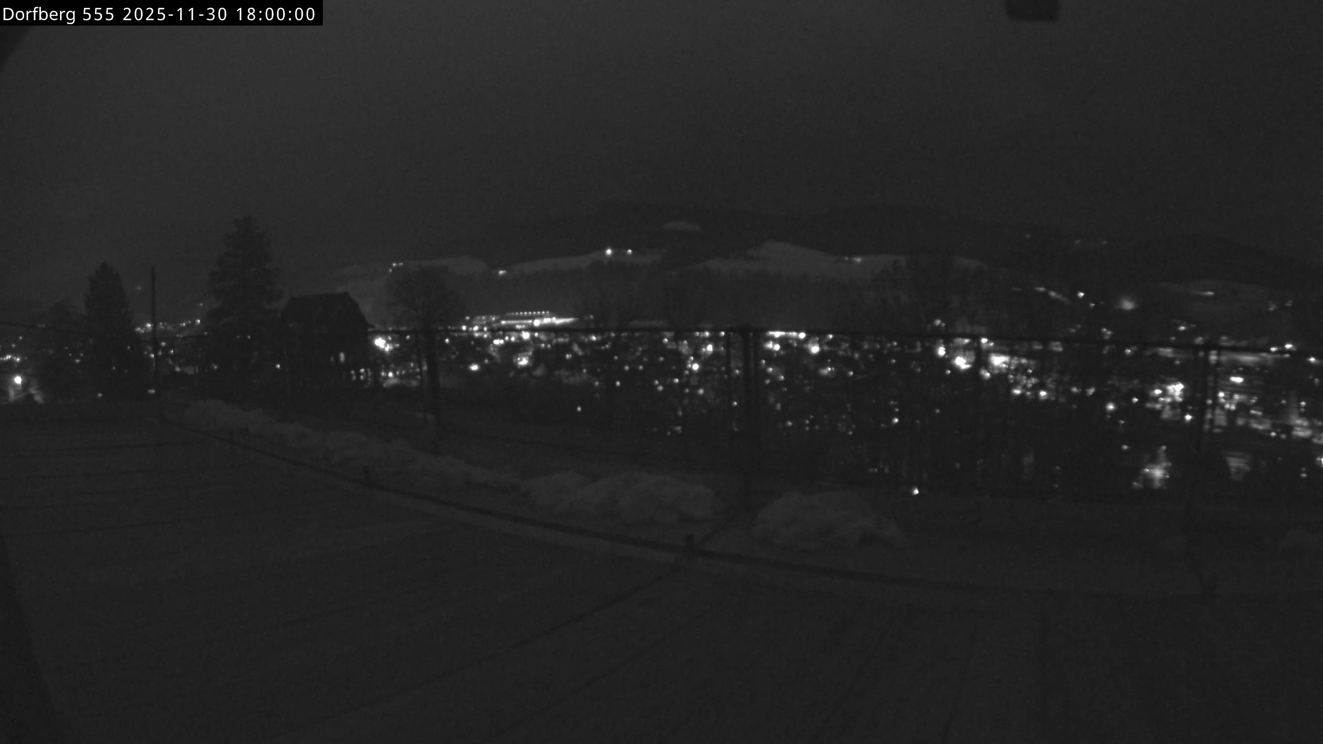 Webcam-Bild: Aussicht vom Dorfberg in Langnau 20251130-180000