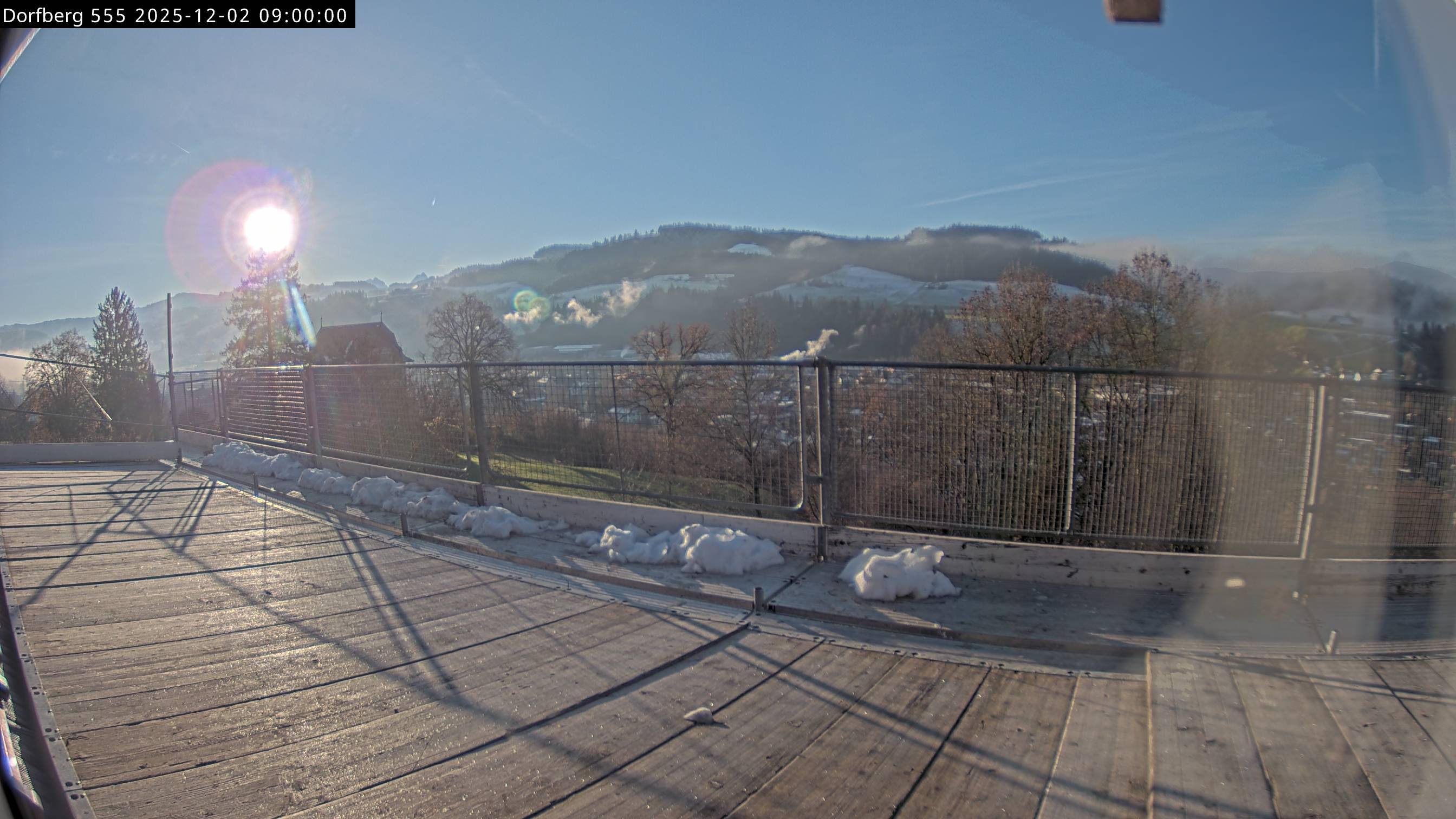 Webcam-Bild: Aussicht vom Dorfberg in Langnau 20251202-090000