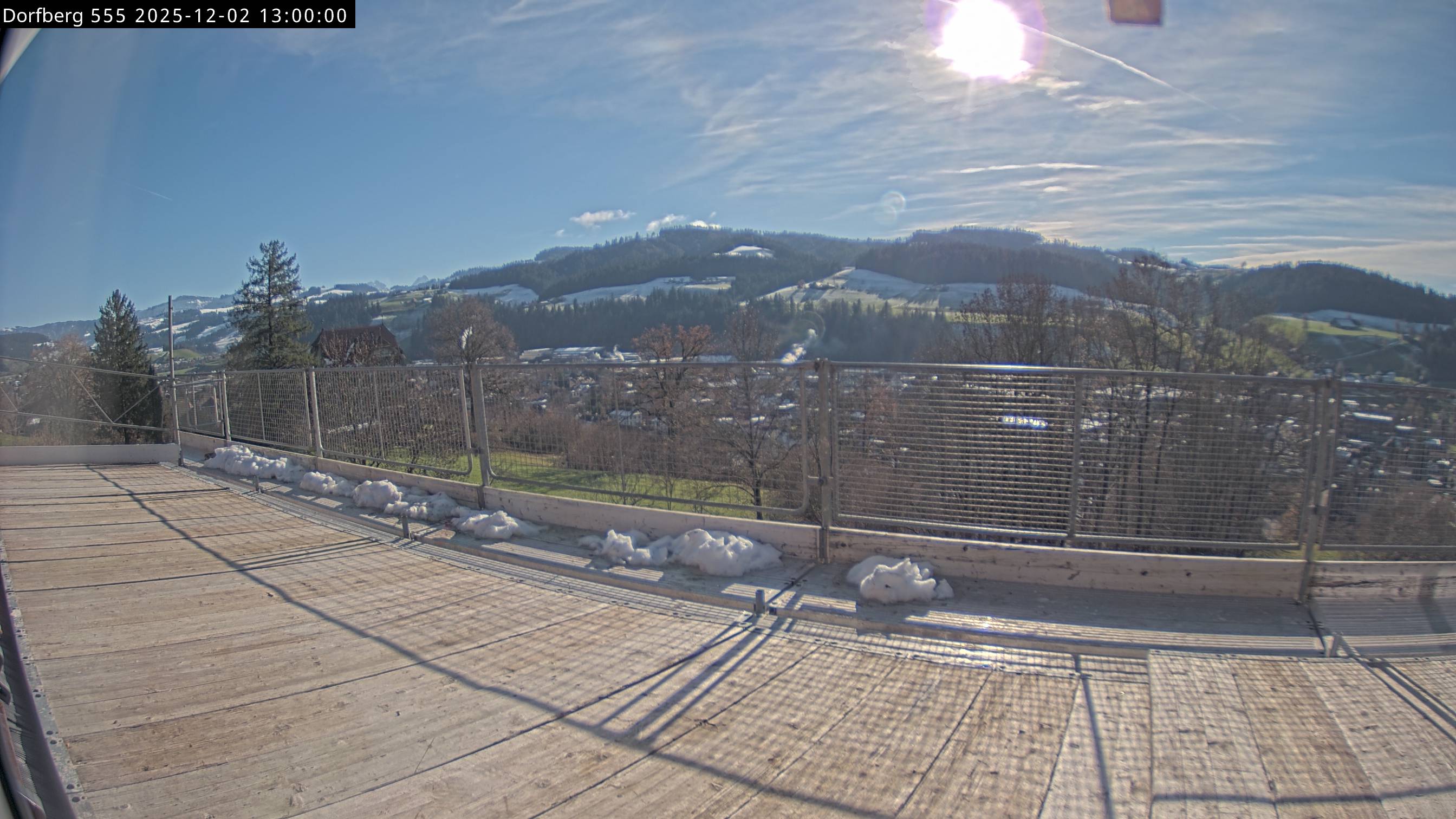 Webcam-Bild: Aussicht vom Dorfberg in Langnau 20251202-130000