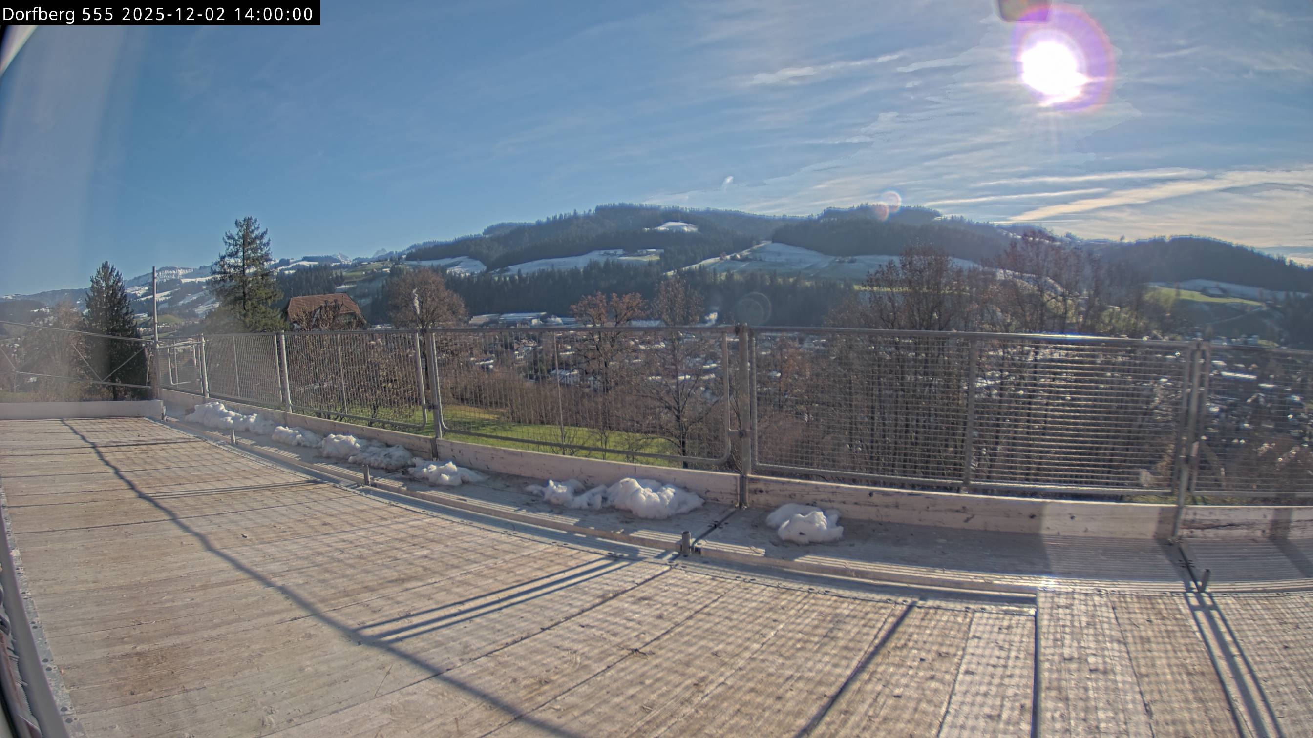 Webcam-Bild: Aussicht vom Dorfberg in Langnau 20251202-140000