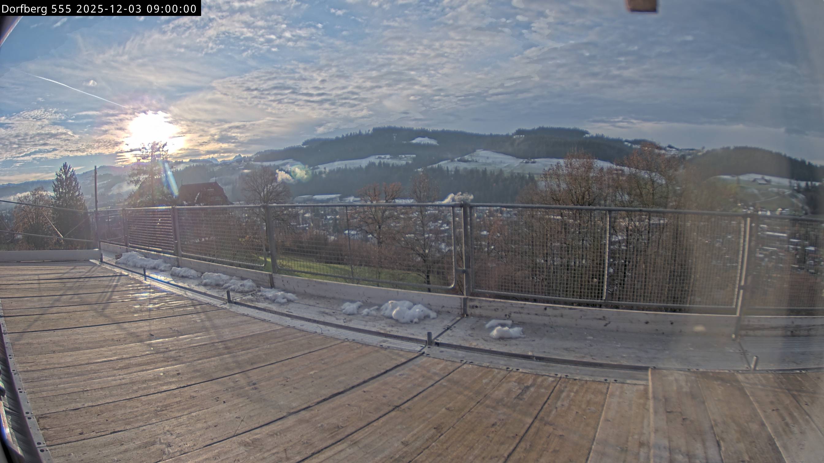Webcam-Bild: Aussicht vom Dorfberg in Langnau 20251203-090000