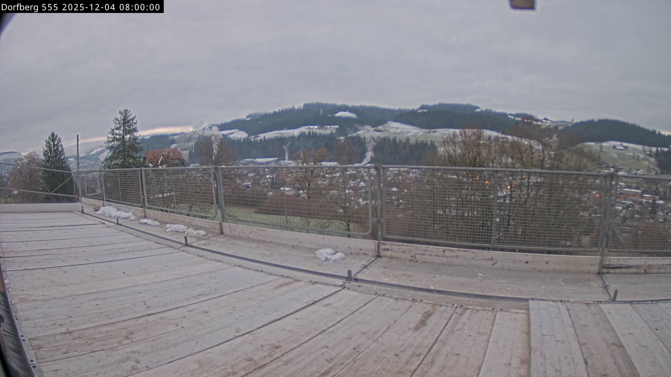 Webcam-Bild: Aussicht vom Dorfberg in Langnau 20251204-080000