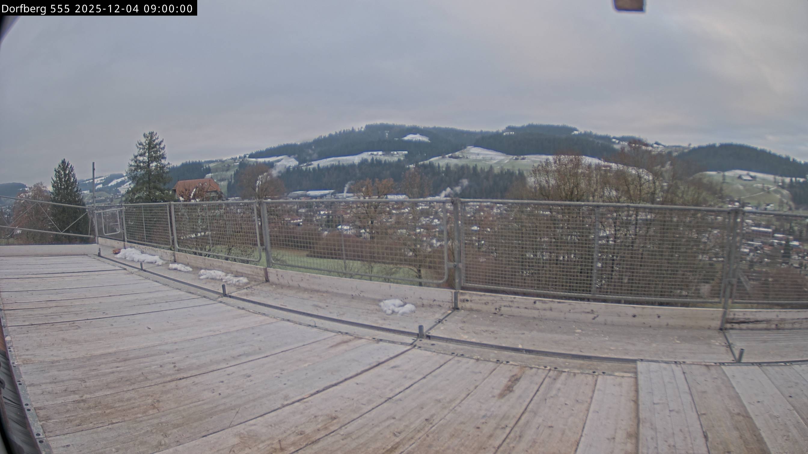 Webcam-Bild: Aussicht vom Dorfberg in Langnau 20251204-090000