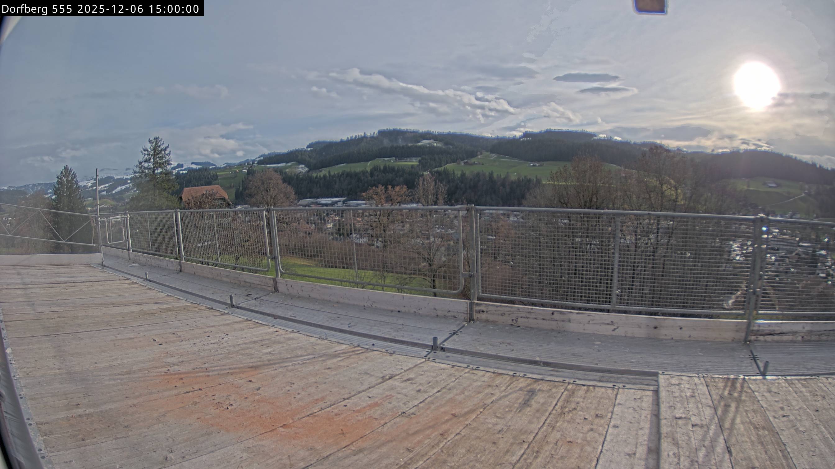 Webcam-Bild: Aussicht vom Dorfberg in Langnau 20251206-150000