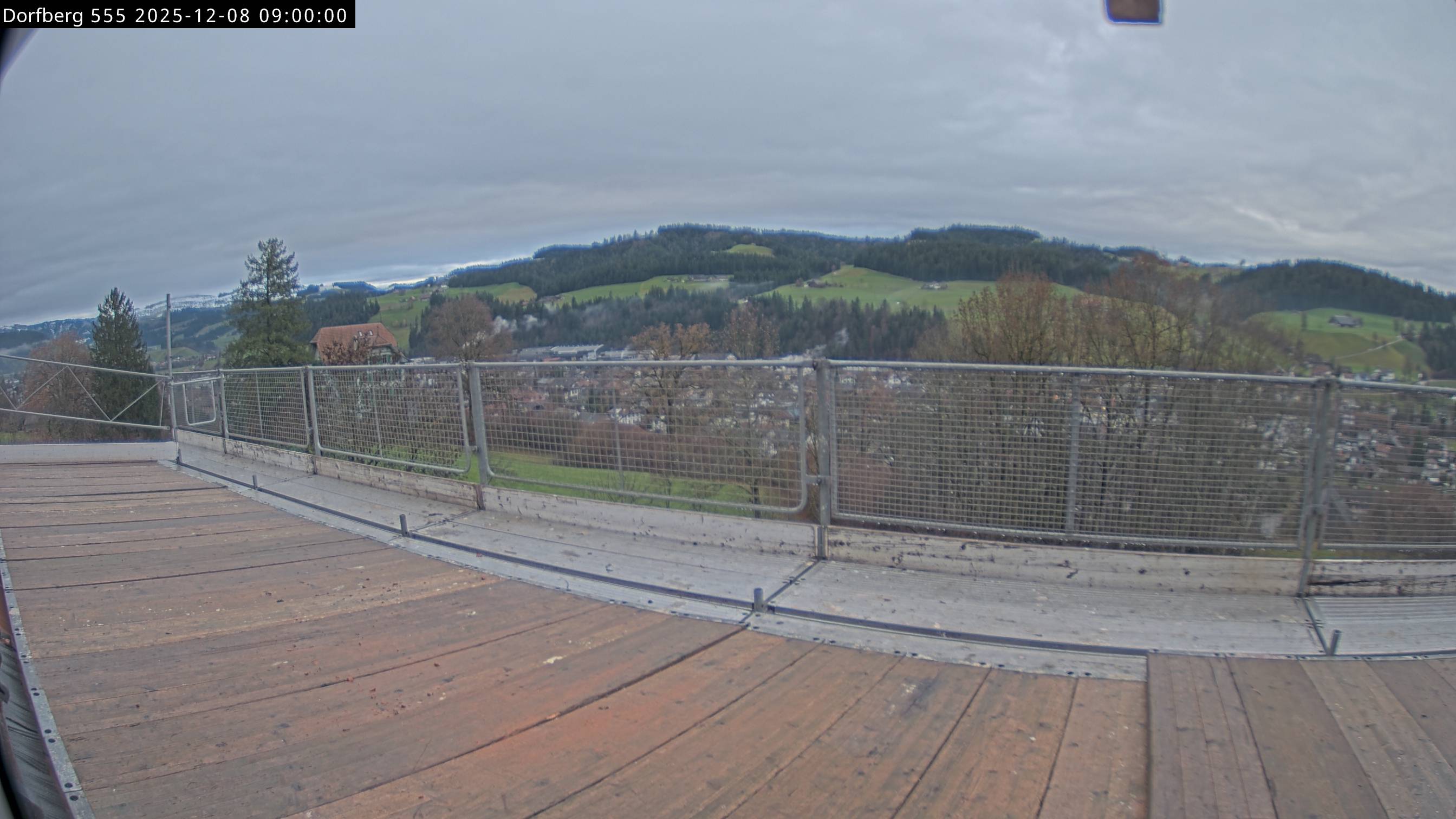 Webcam-Bild: Aussicht vom Dorfberg in Langnau 20251208-090000