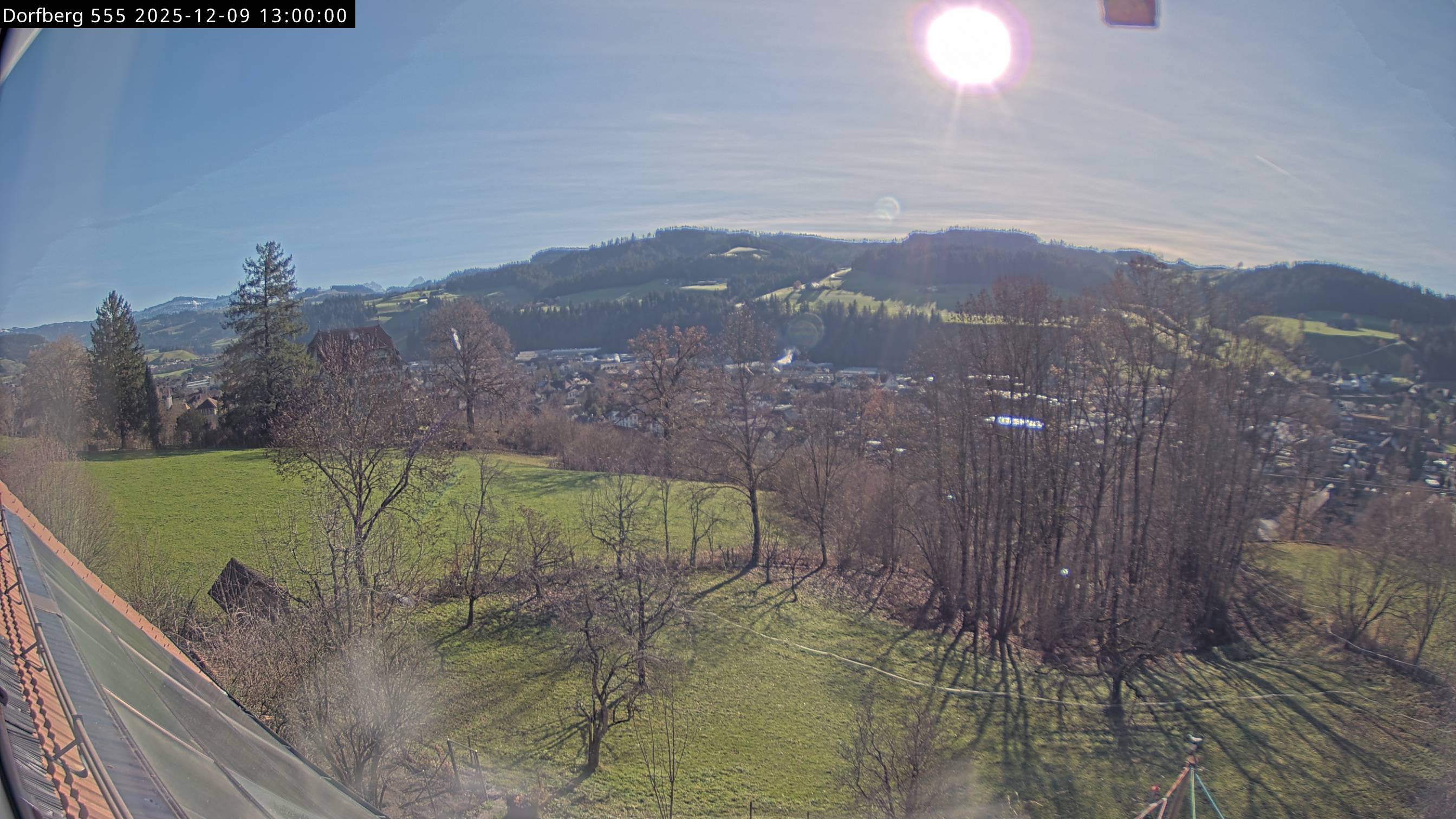 Webcam-Bild: Aussicht vom Dorfberg in Langnau 20251209-130000