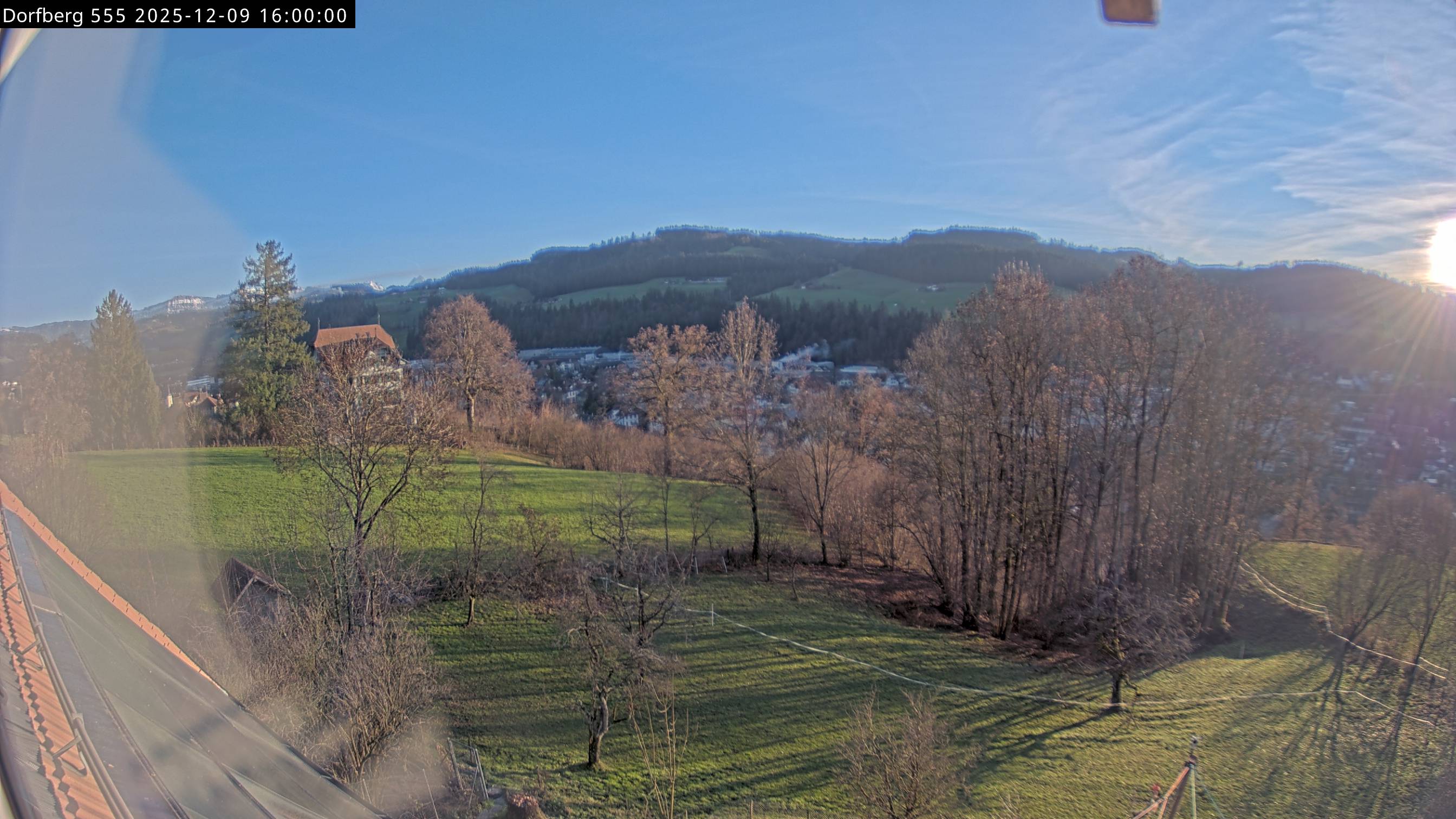 Webcam-Bild: Aussicht vom Dorfberg in Langnau 20251209-160000