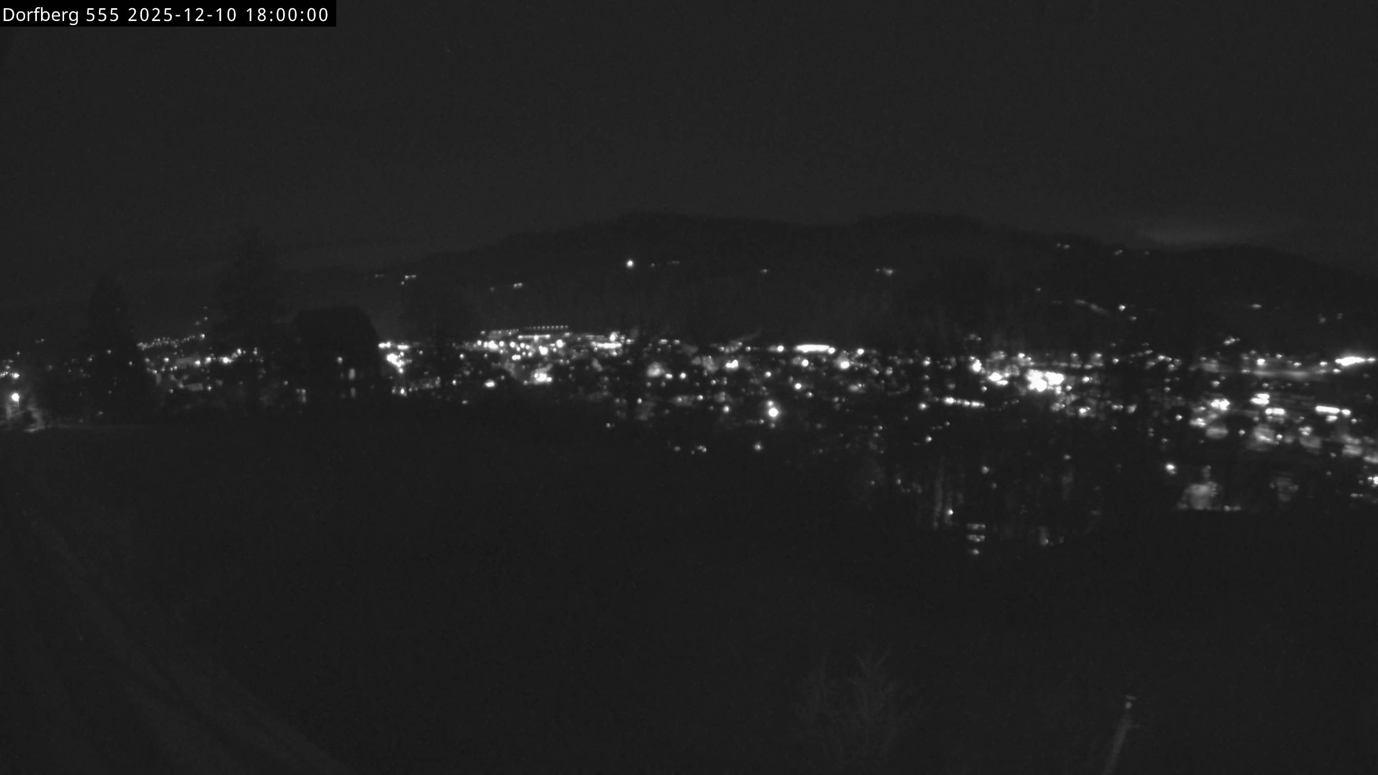 Webcam-Bild: Aussicht vom Dorfberg in Langnau 20251210-180000