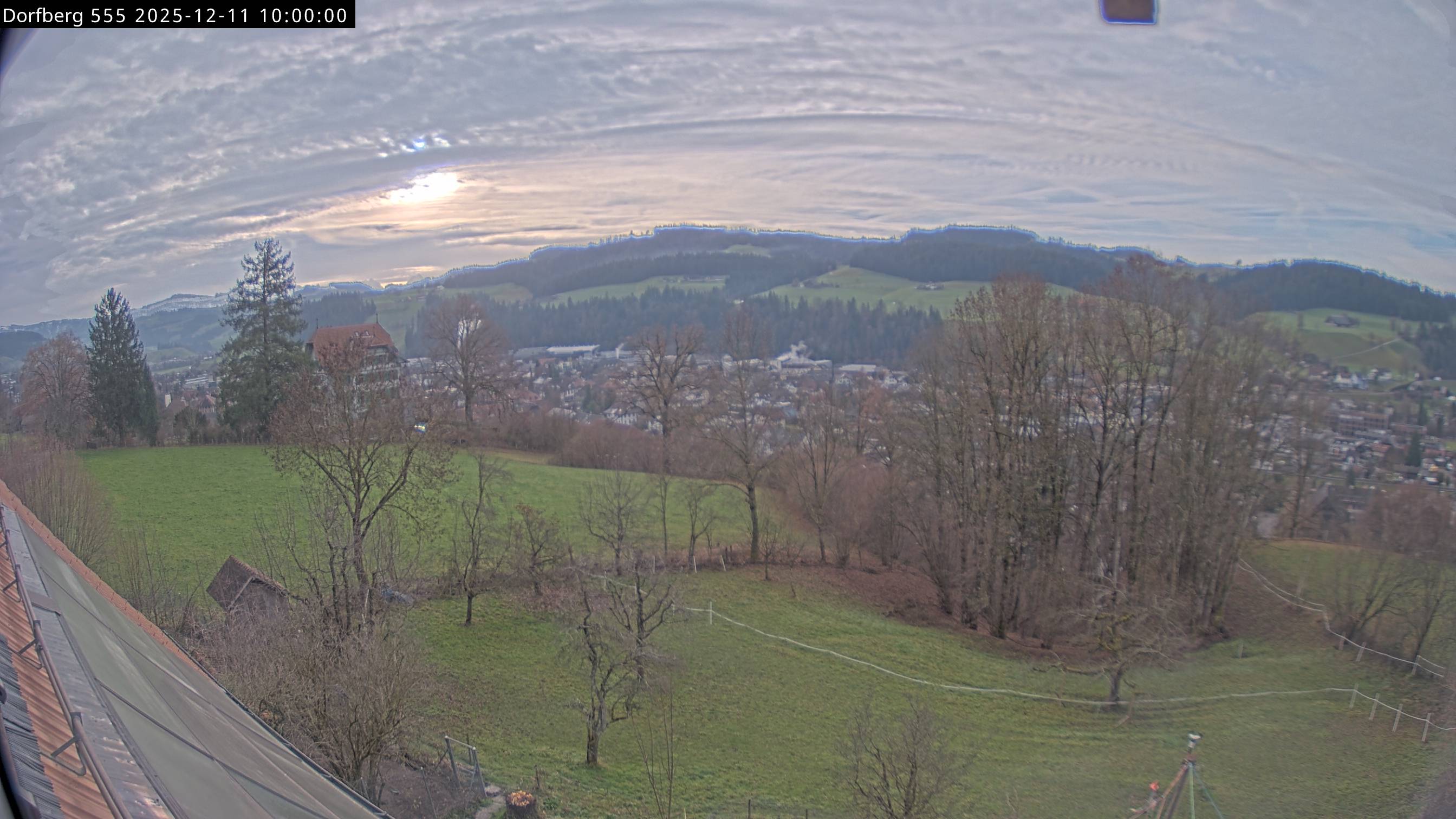 Webcam-Bild: Aussicht vom Dorfberg in Langnau 20251211-100000