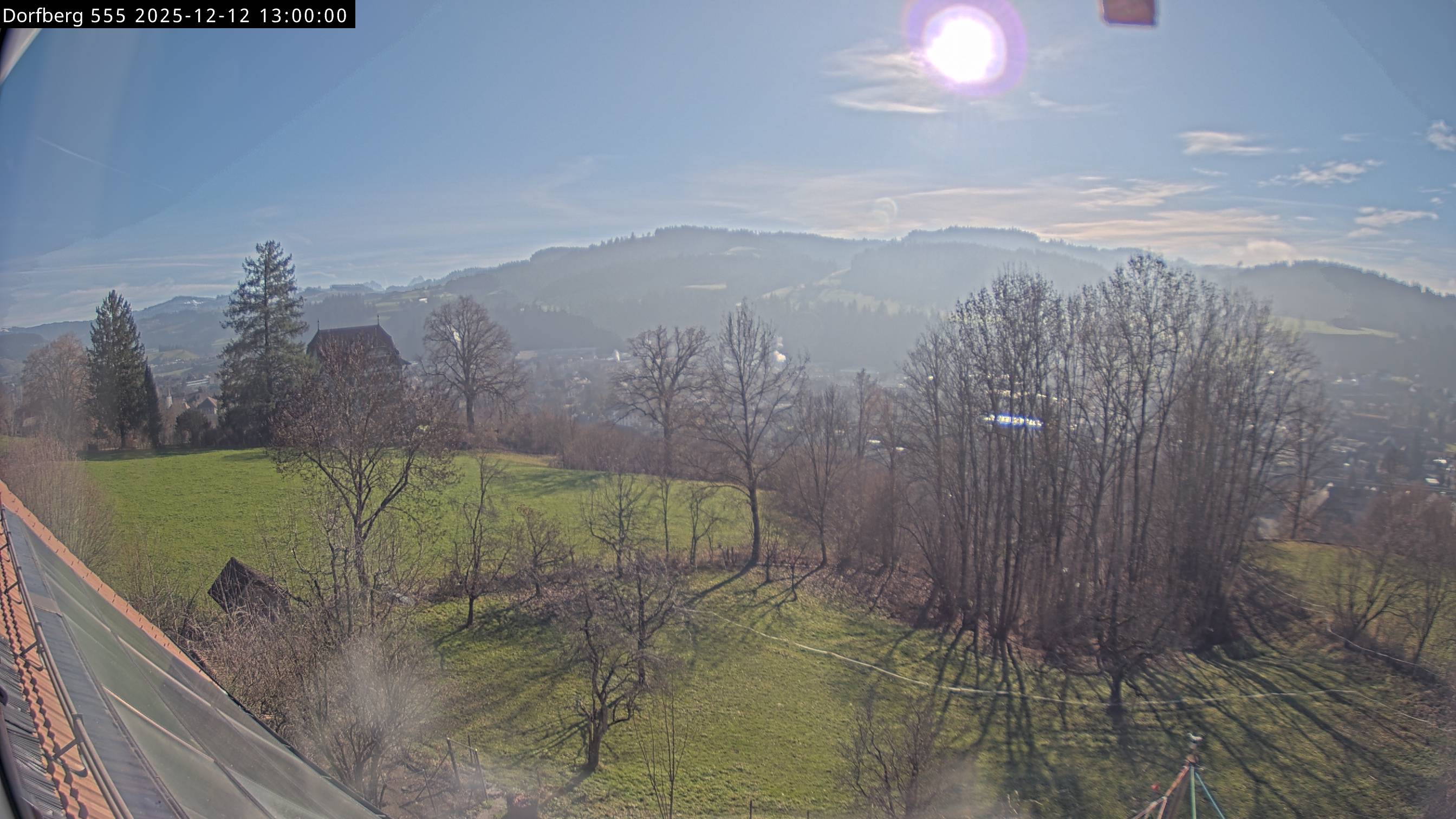 Webcam-Bild: Aussicht vom Dorfberg in Langnau 20251212-130000