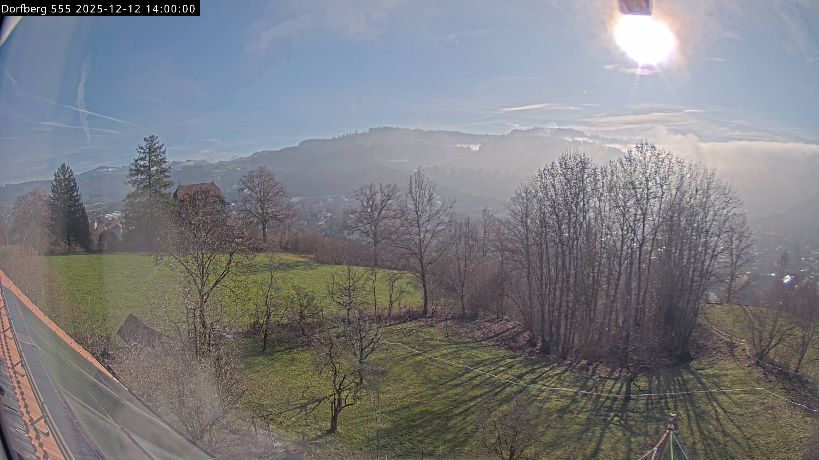 Webcam-Bild: Aussicht vom Dorfberg in Langnau 20251212-140000