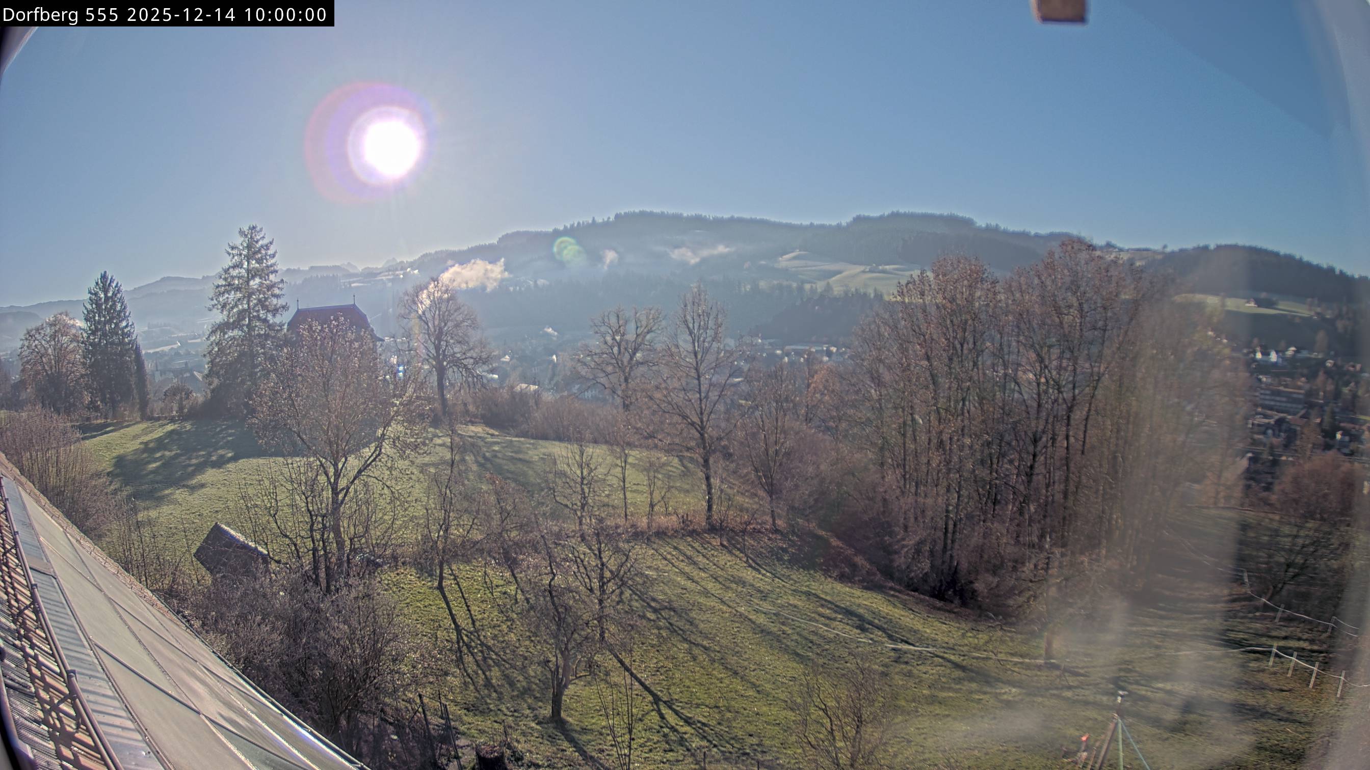 Webcam-Bild: Aussicht vom Dorfberg in Langnau 20251214-100000