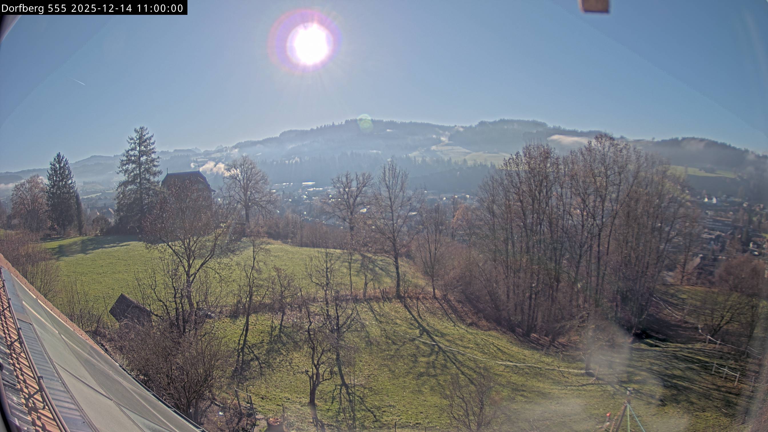 Webcam-Bild: Aussicht vom Dorfberg in Langnau 20251214-110000