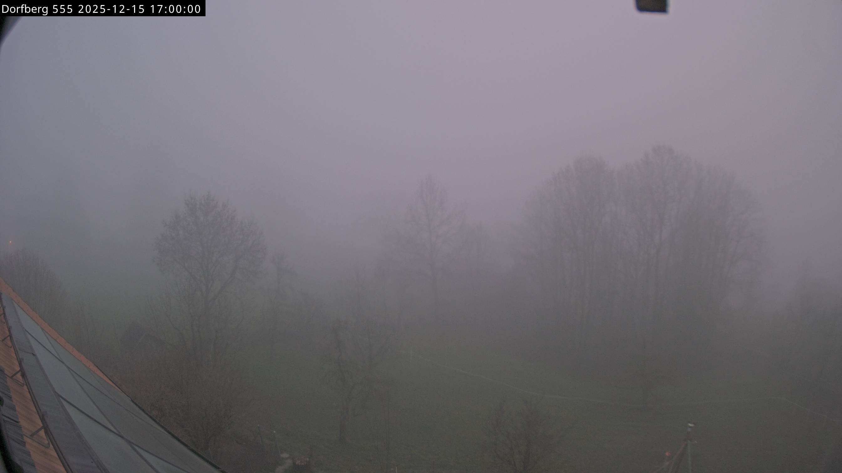 Webcam-Bild: Aussicht vom Dorfberg in Langnau 20251215-170000