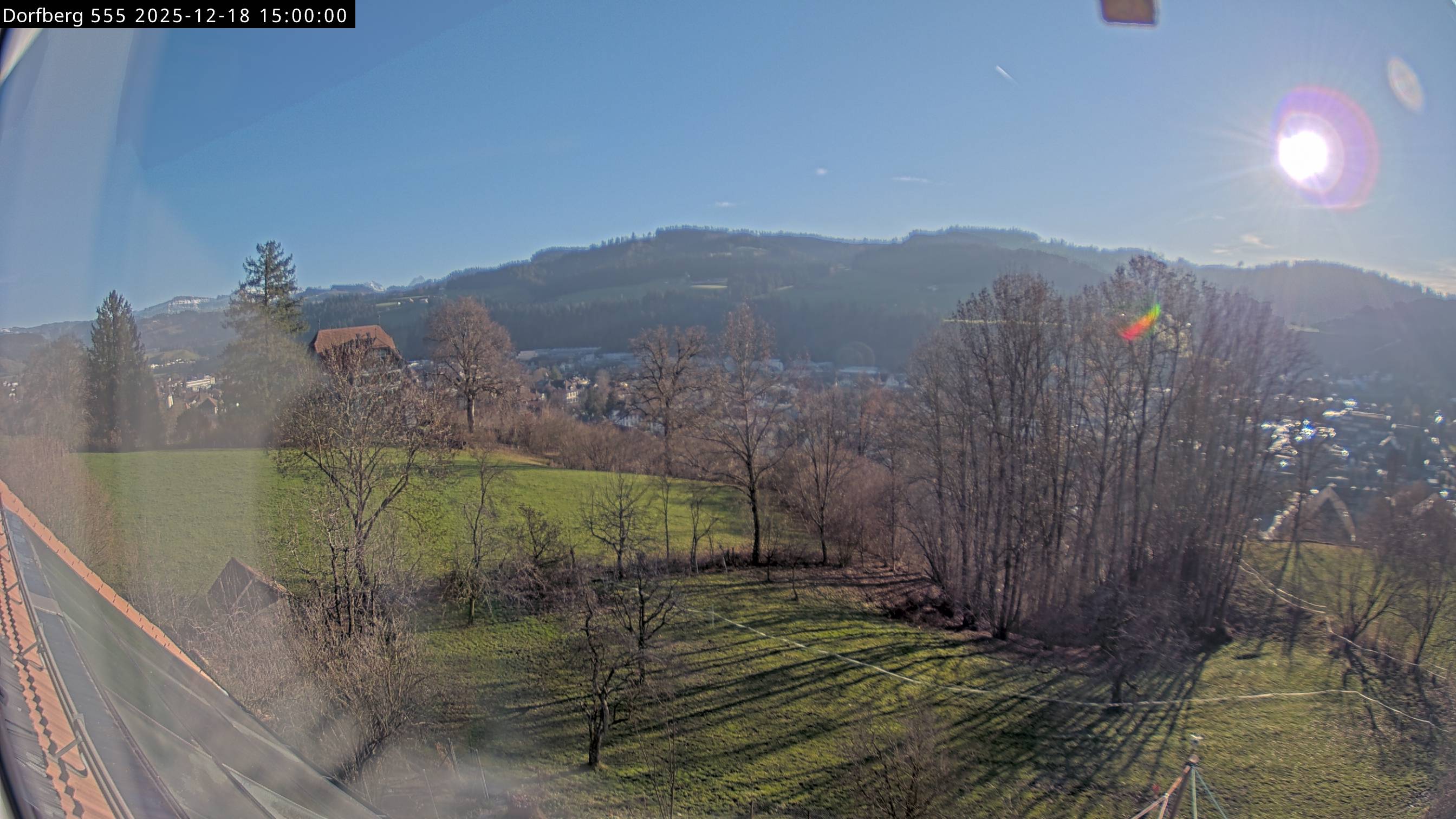 Webcam-Bild: Aussicht vom Dorfberg in Langnau 20251218-150000