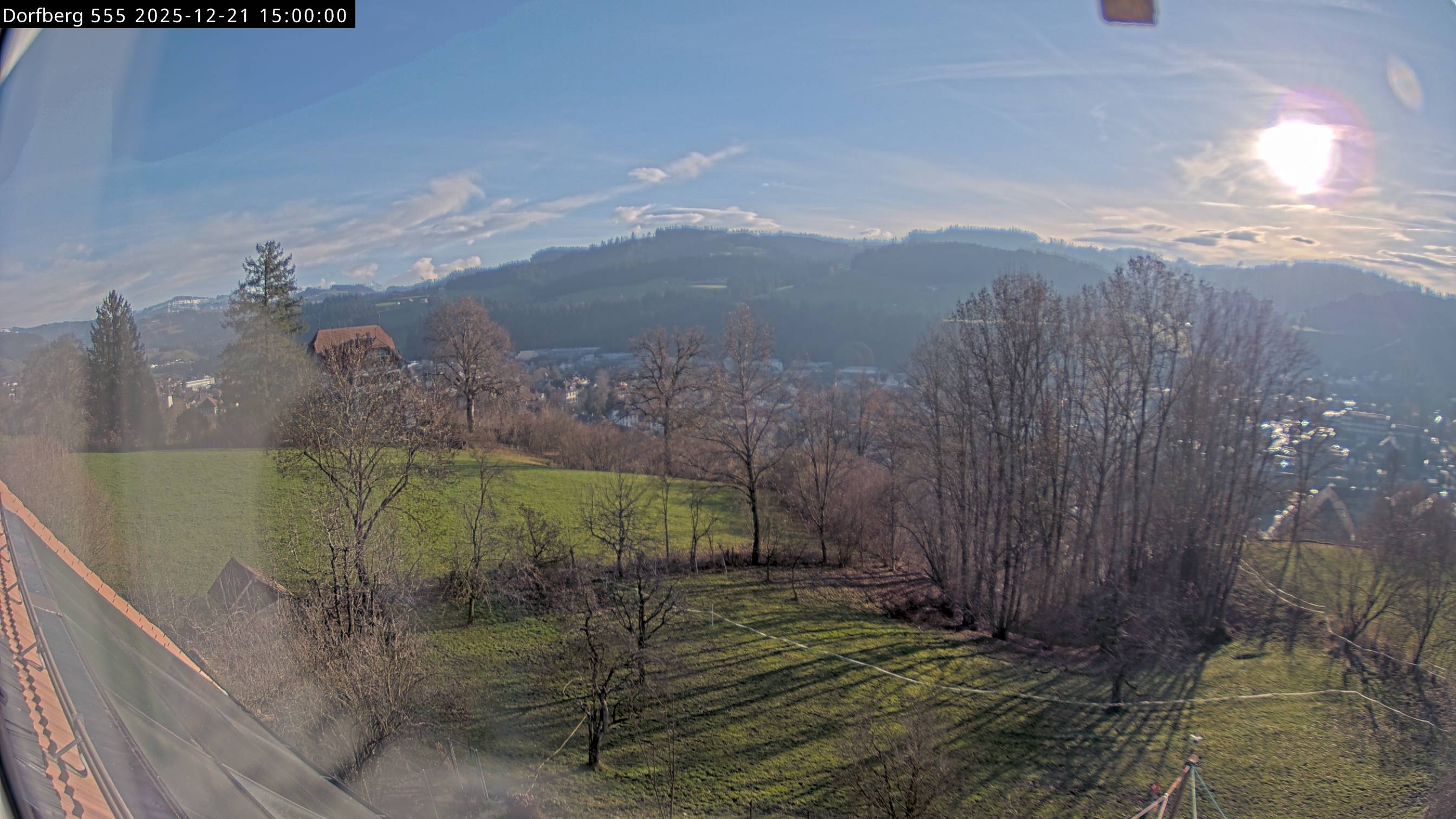 Webcam-Bild: Aussicht vom Dorfberg in Langnau 20251221-150000
