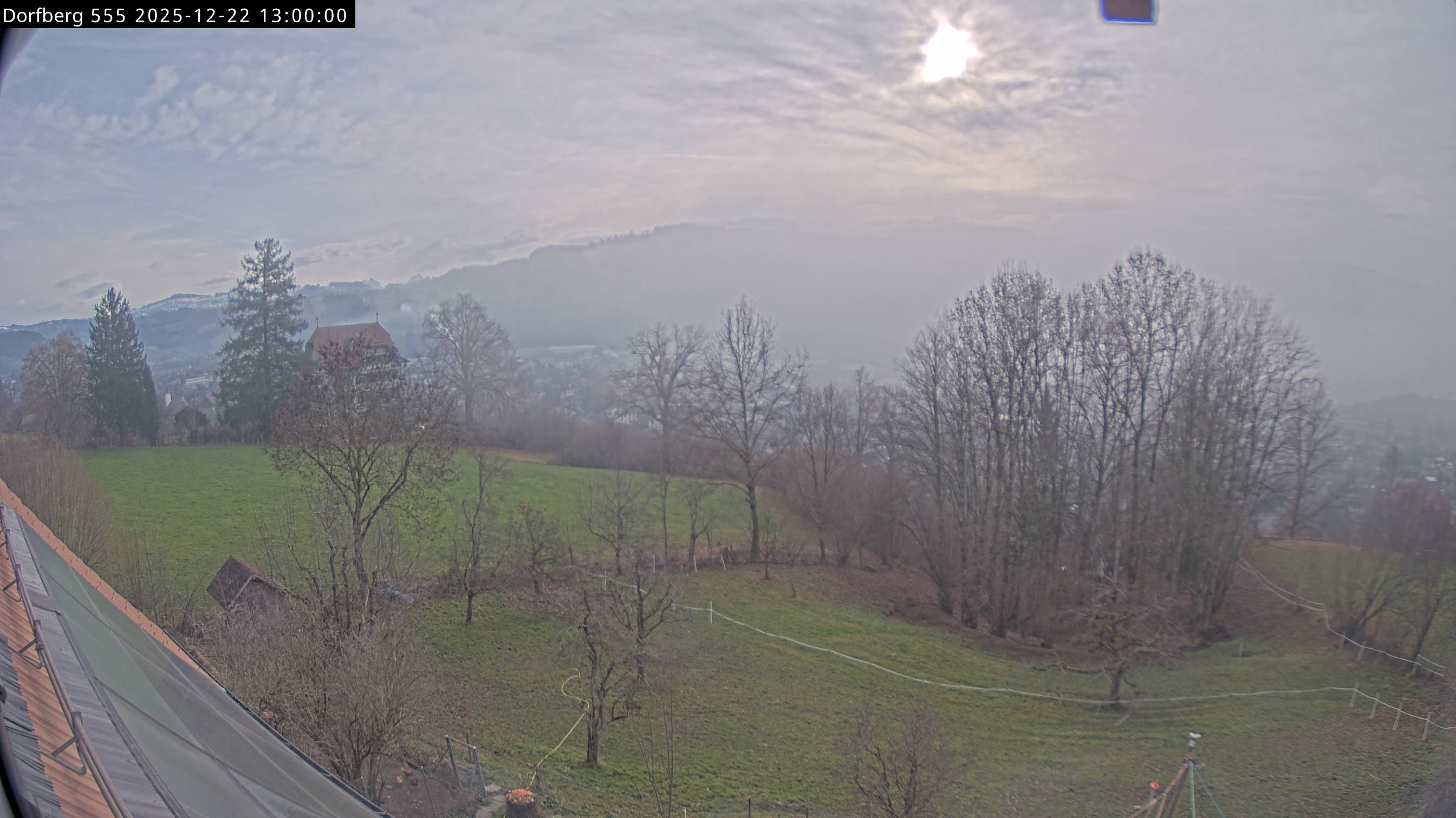Webcam-Bild: Aussicht vom Dorfberg in Langnau 20251222-130000