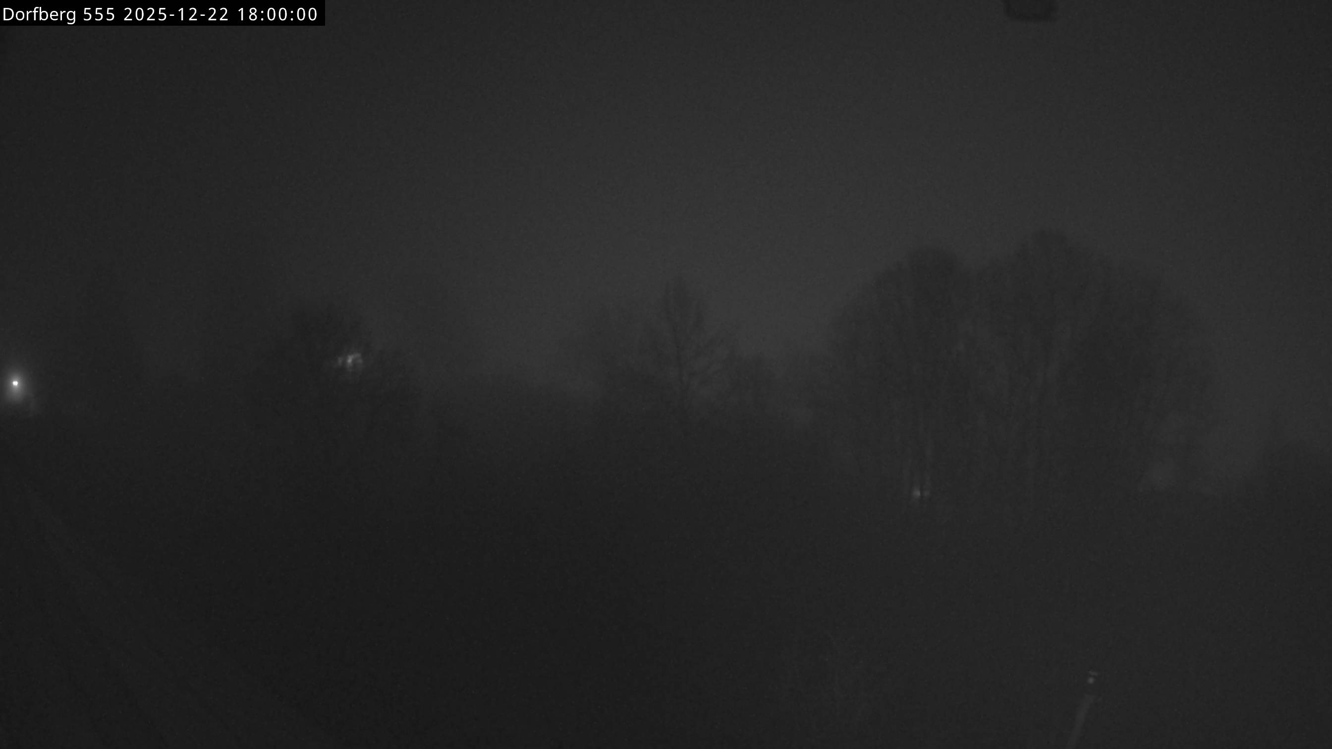 Webcam-Bild: Aussicht vom Dorfberg in Langnau 20251222-180000