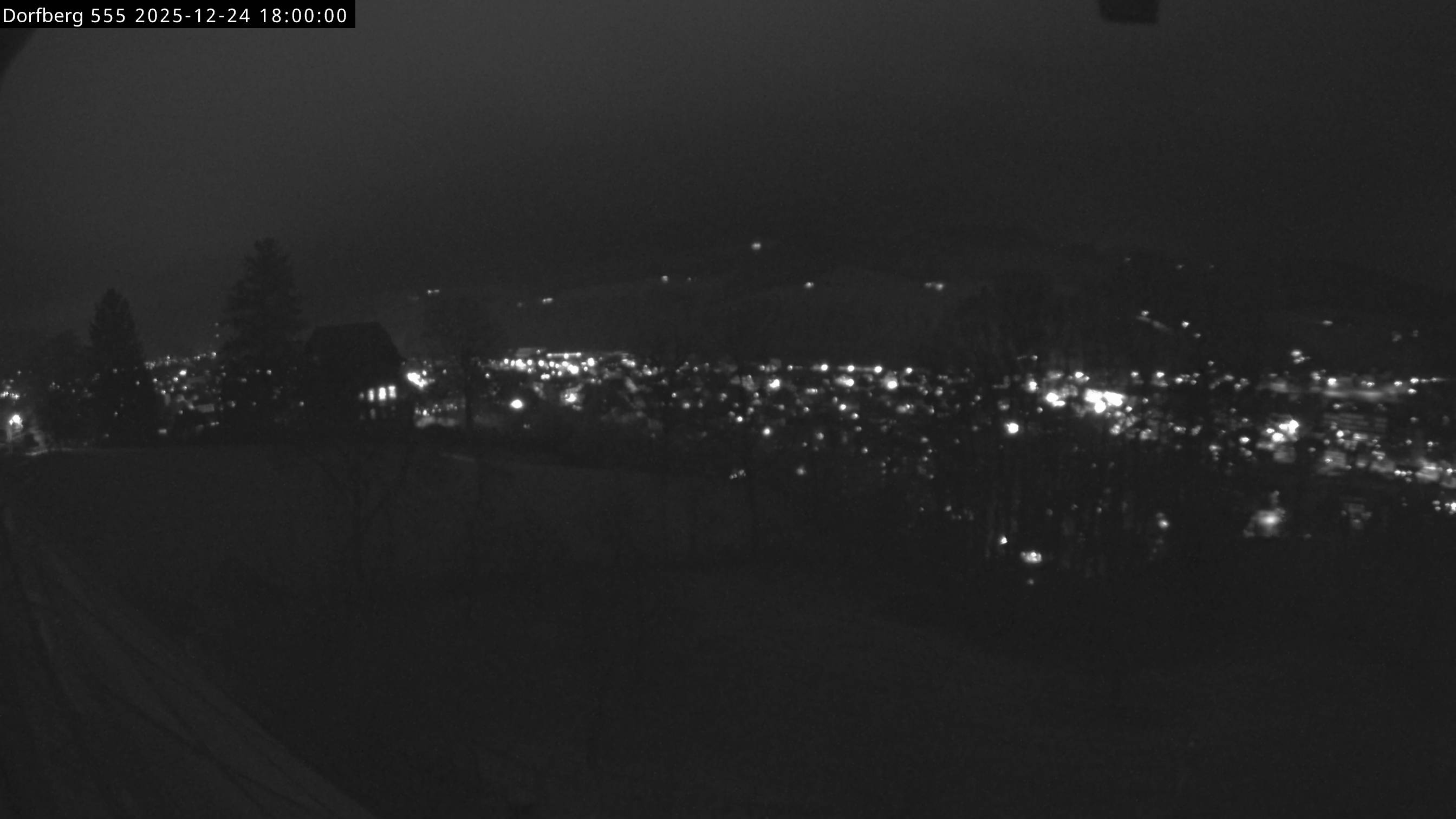 Webcam-Bild: Aussicht vom Dorfberg in Langnau 20251224-180000