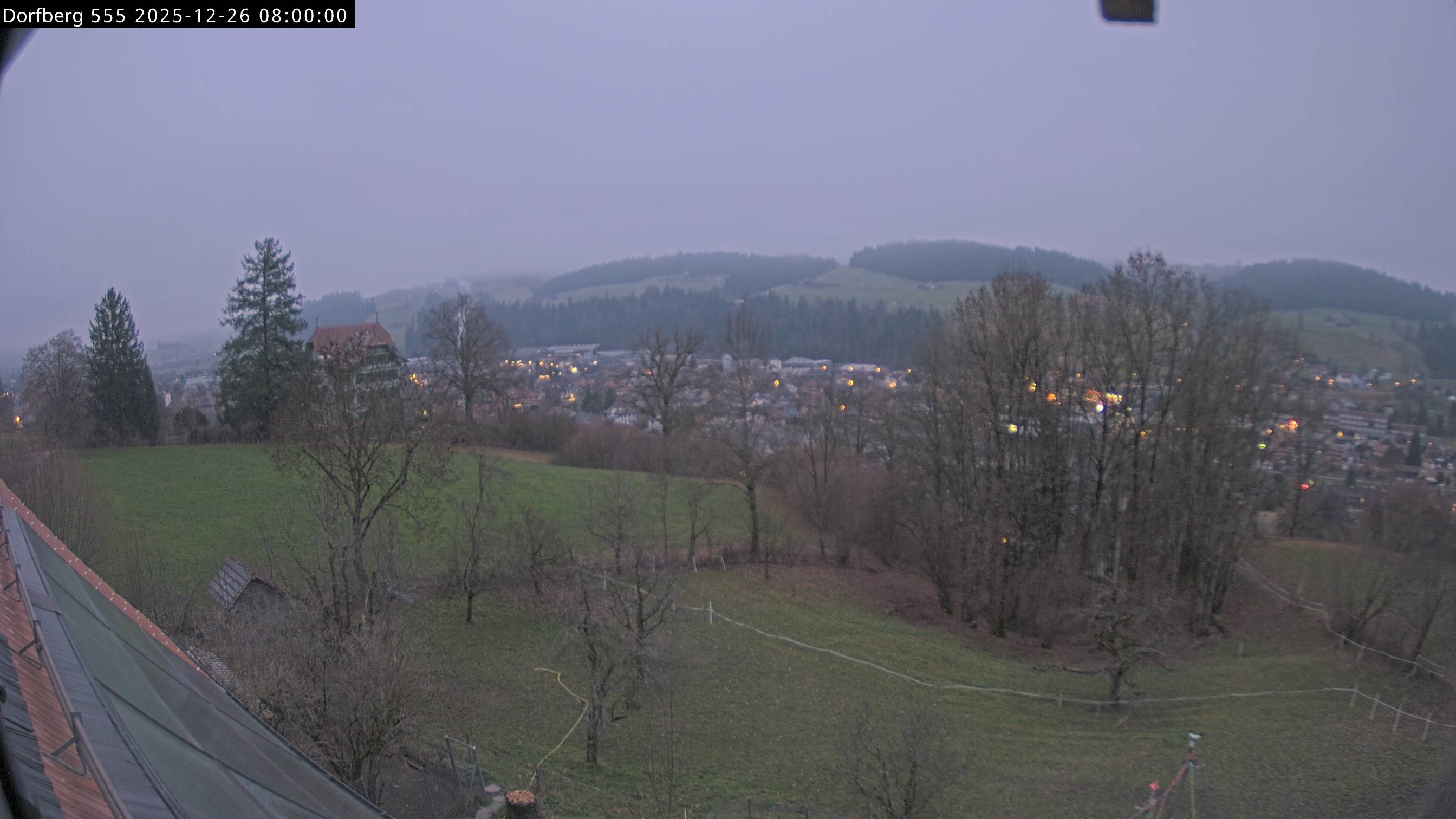 Webcam-Bild: Aussicht vom Dorfberg in Langnau 20251226-080000