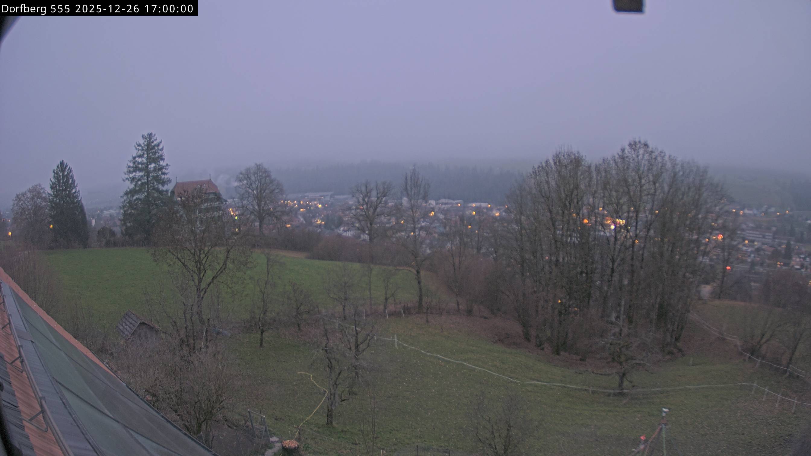 Webcam-Bild: Aussicht vom Dorfberg in Langnau 20251226-170000