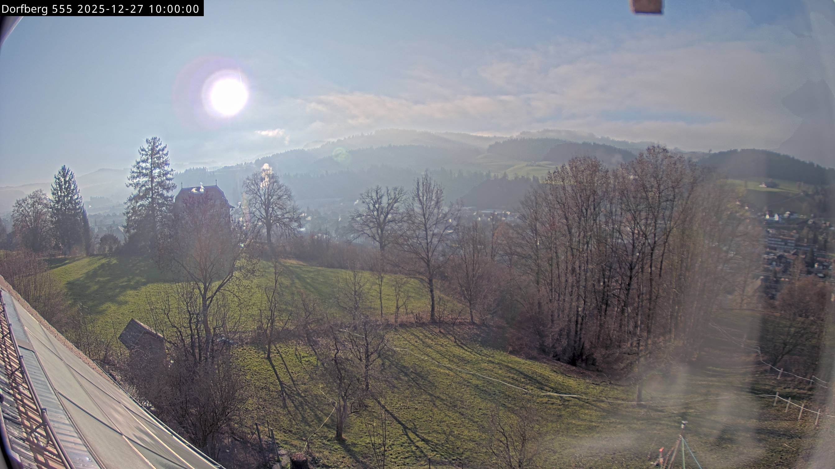 Webcam-Bild: Aussicht vom Dorfberg in Langnau 20251227-100000