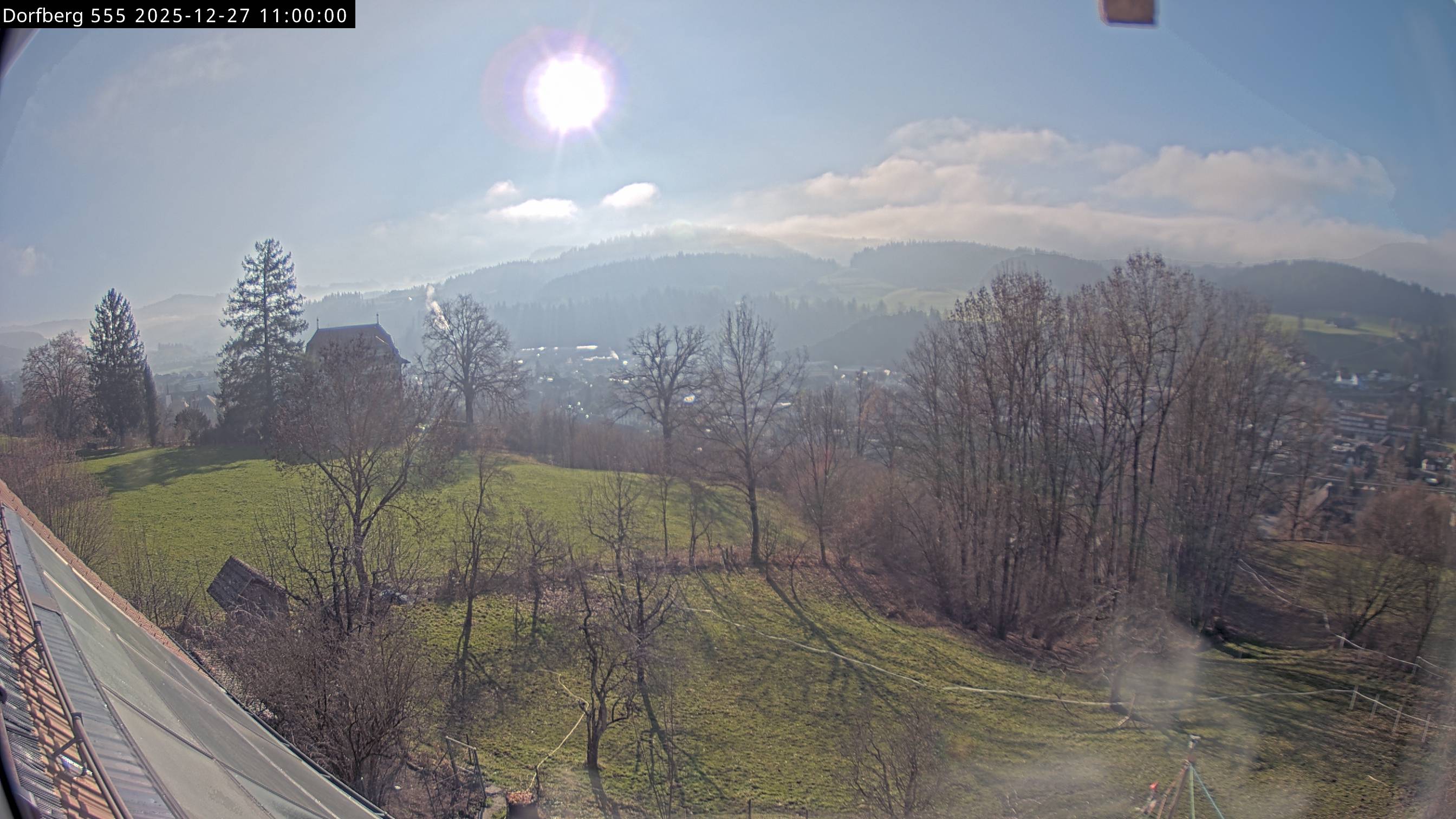 Webcam-Bild: Aussicht vom Dorfberg in Langnau 20251227-110000
