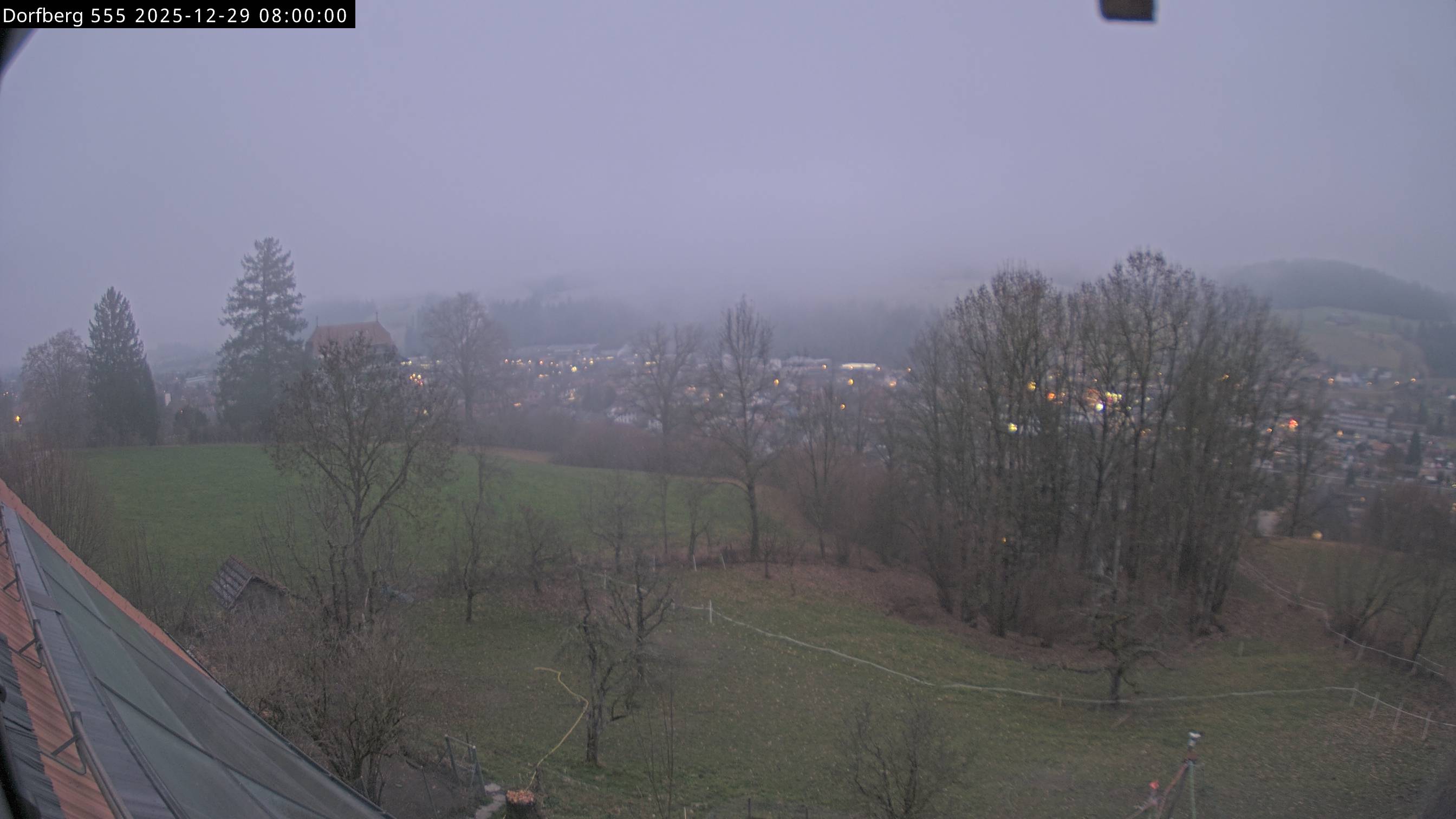Webcam-Bild: Aussicht vom Dorfberg in Langnau 20251229-080000