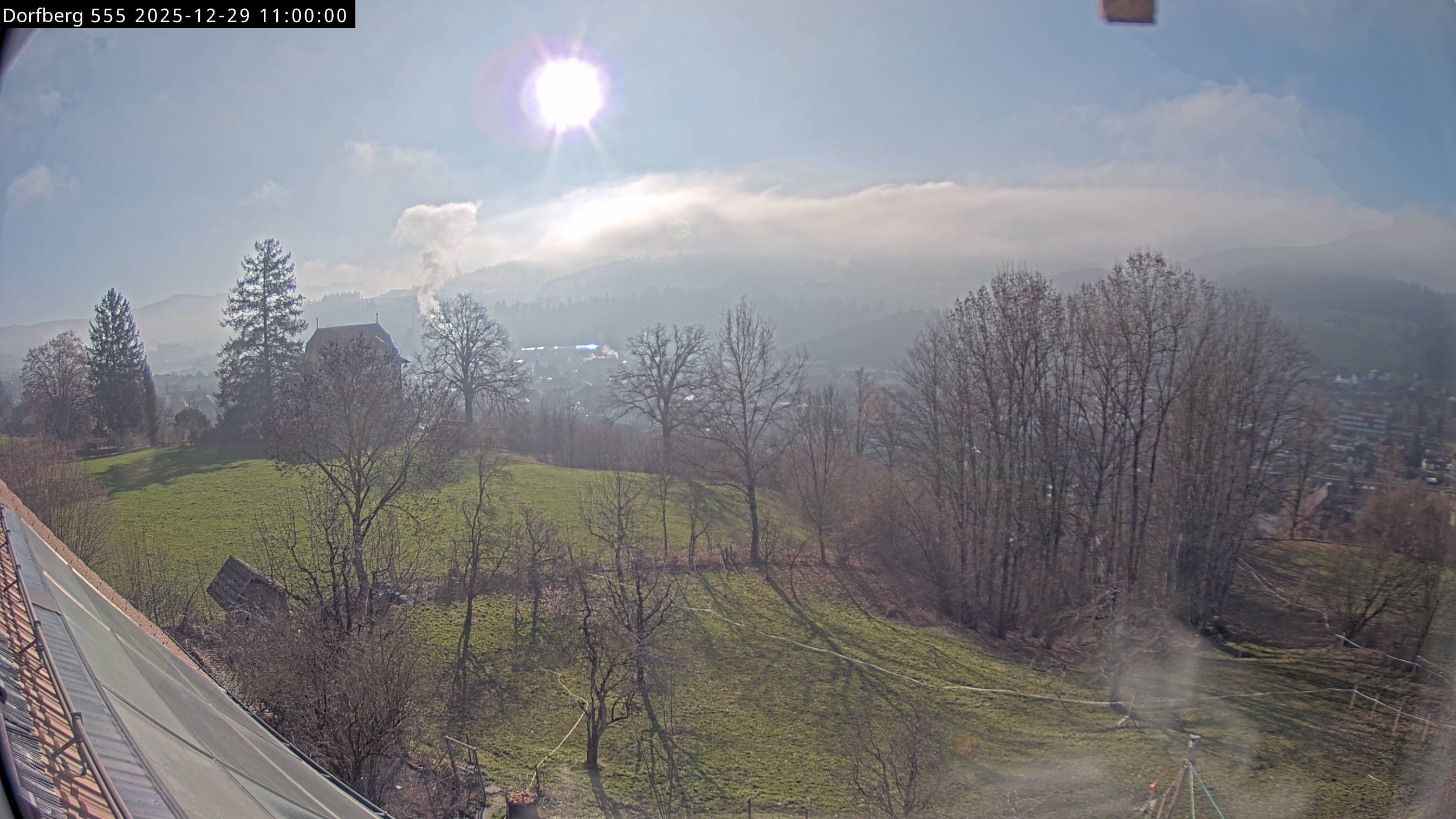 Webcam-Bild: Aussicht vom Dorfberg in Langnau 20251229-110000