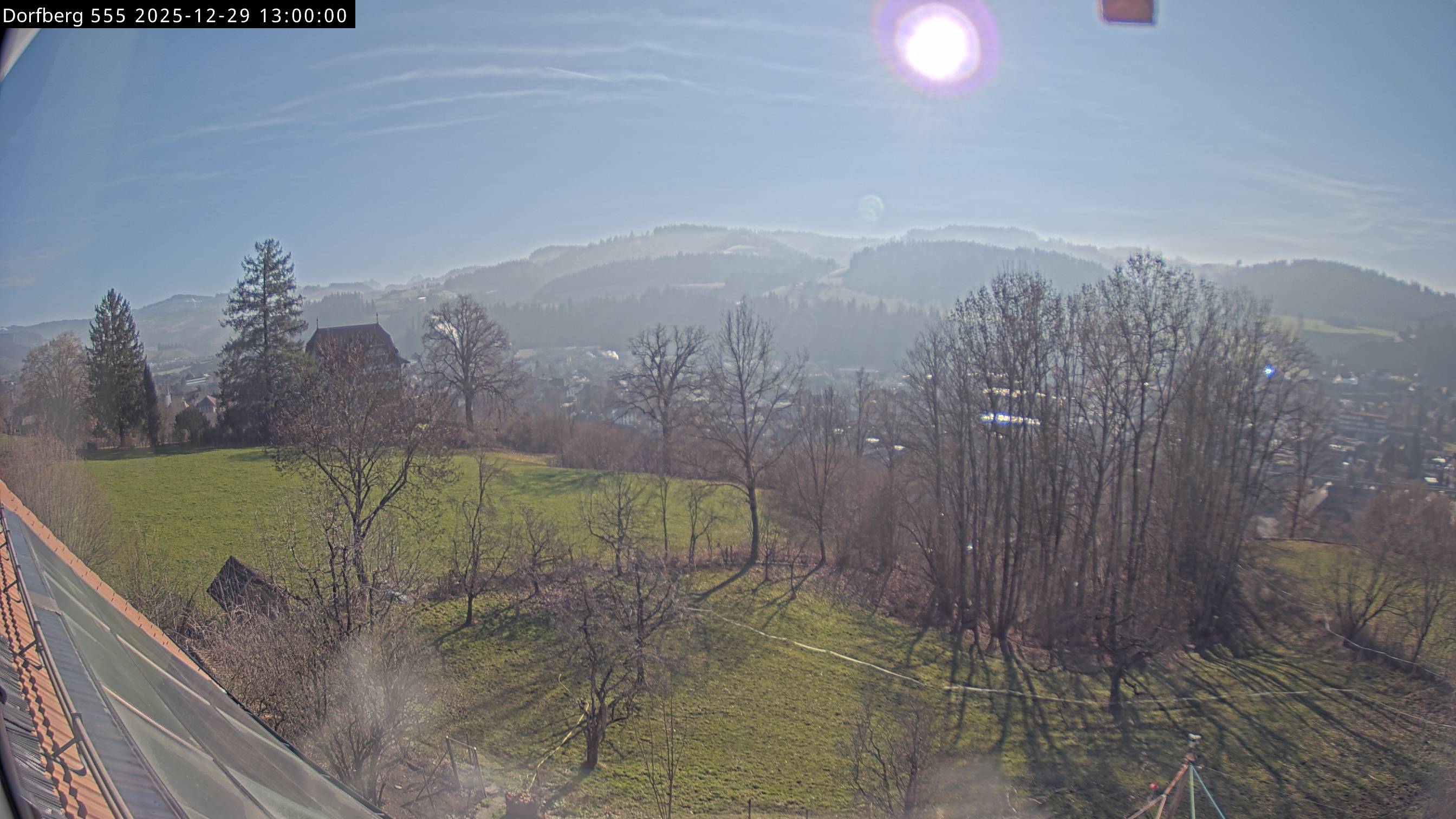 Webcam-Bild: Aussicht vom Dorfberg in Langnau 20251229-130000