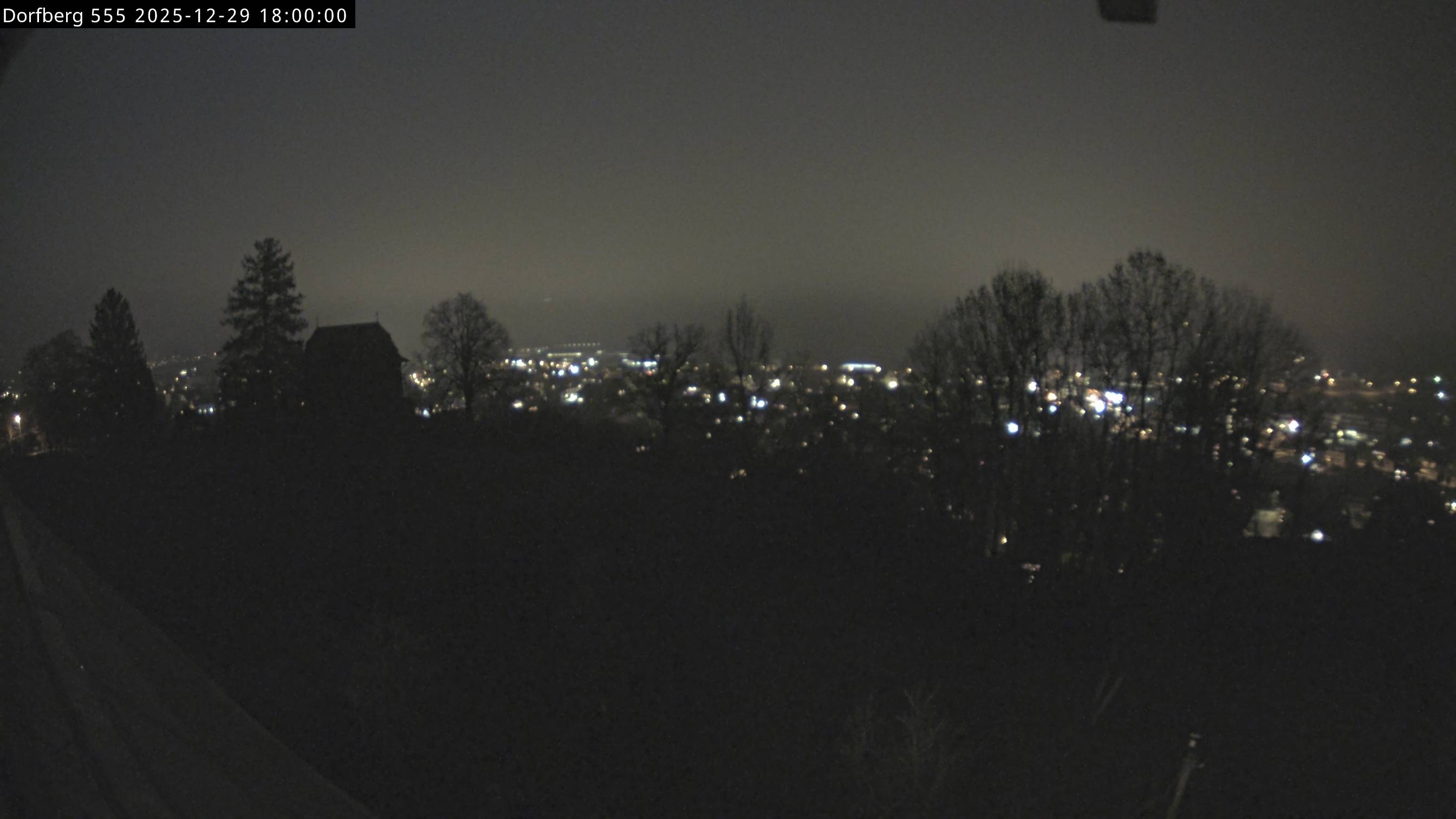 Webcam-Bild: Aussicht vom Dorfberg in Langnau 20251229-180000