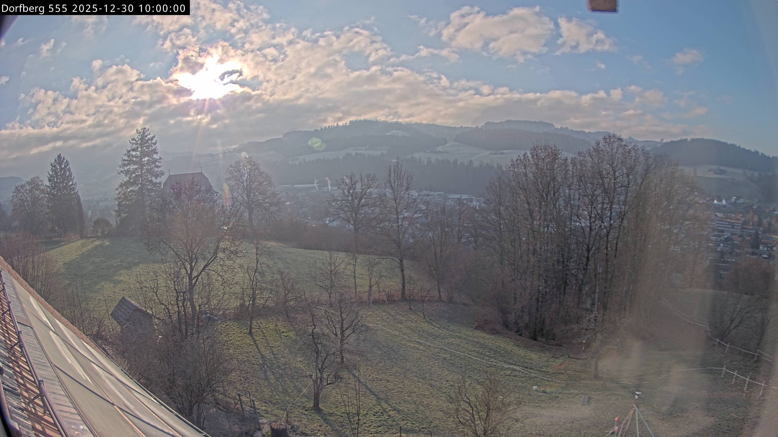 Webcam-Bild: Aussicht vom Dorfberg in Langnau 20251230-100000