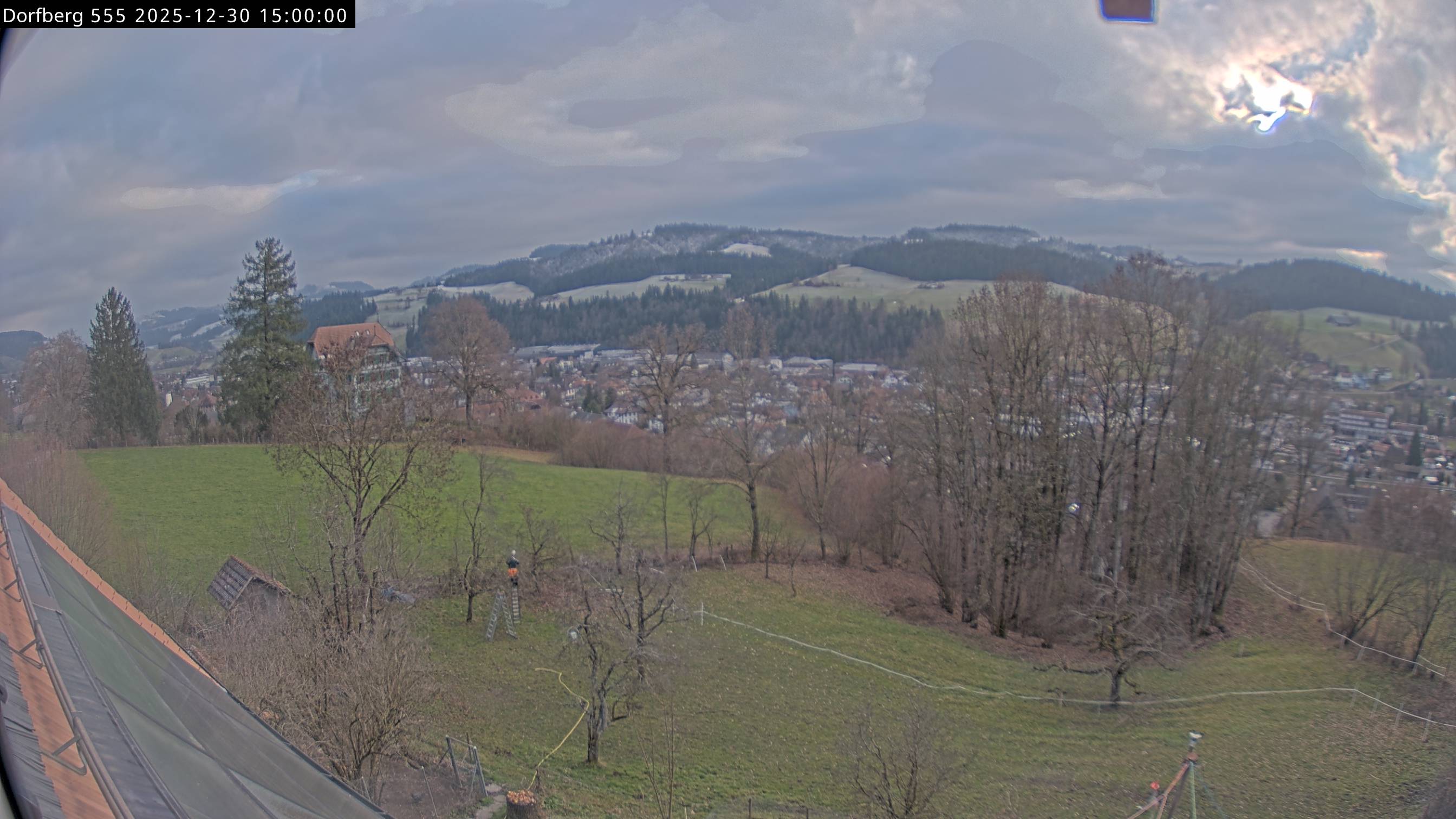 Webcam-Bild: Aussicht vom Dorfberg in Langnau 20251230-150000
