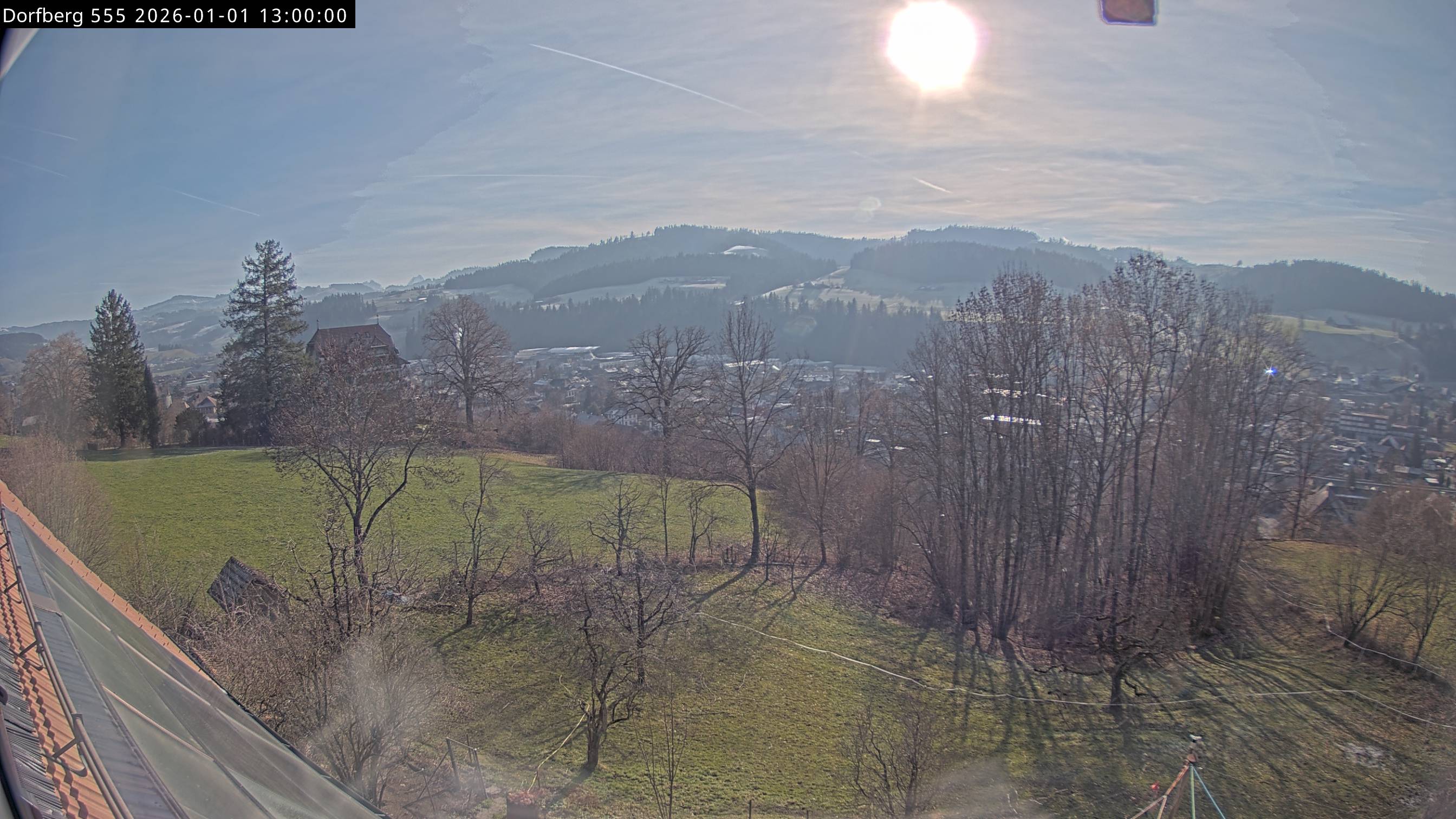 Webcam-Bild: Aussicht vom Dorfberg in Langnau 20260101-130000