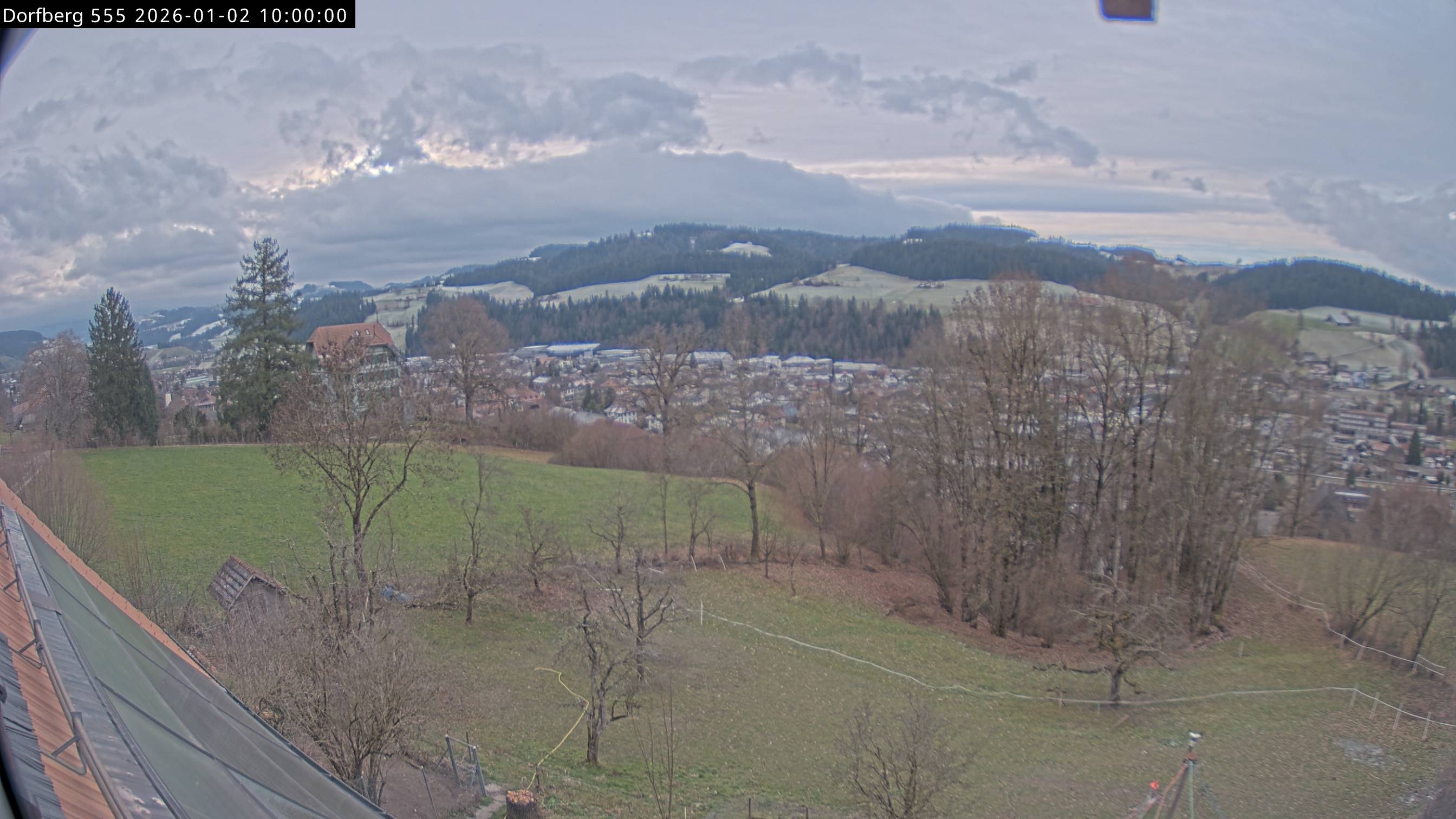 Webcam-Bild: Aussicht vom Dorfberg in Langnau 20260102-100000