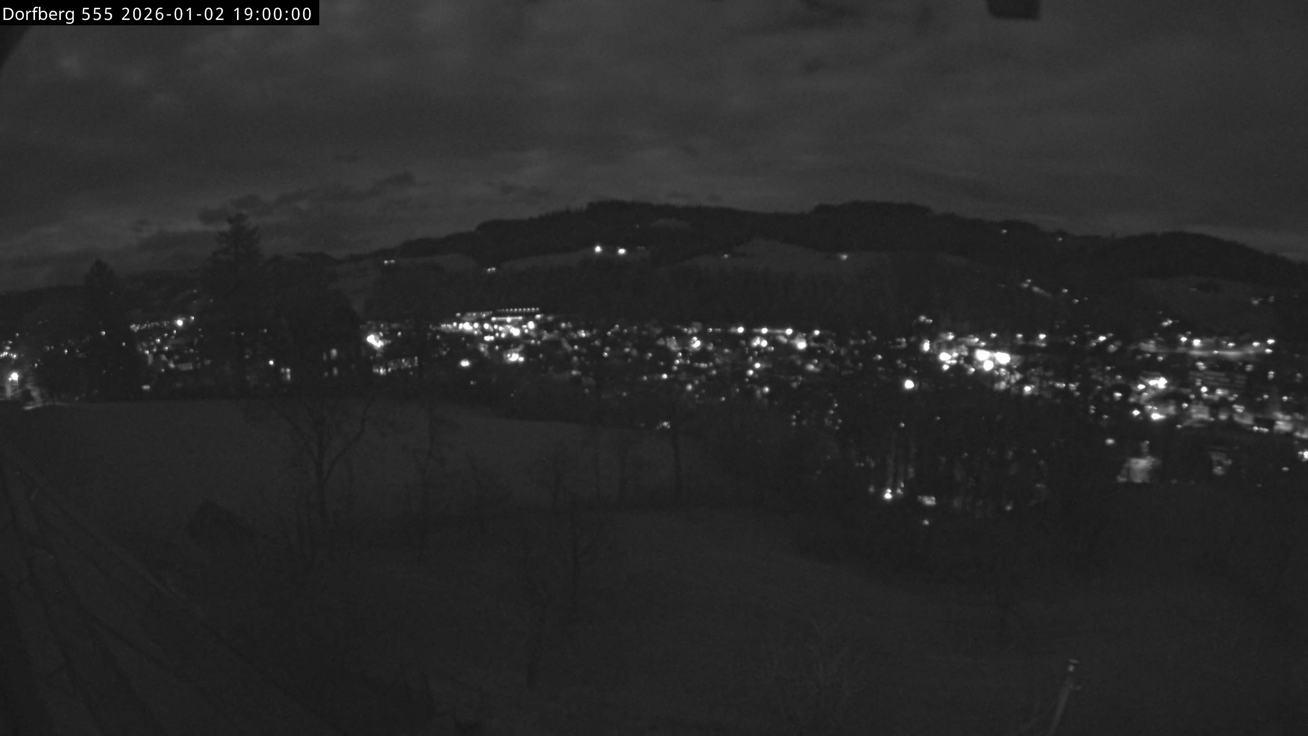 Webcam-Bild: Aussicht vom Dorfberg in Langnau 20260102-190000