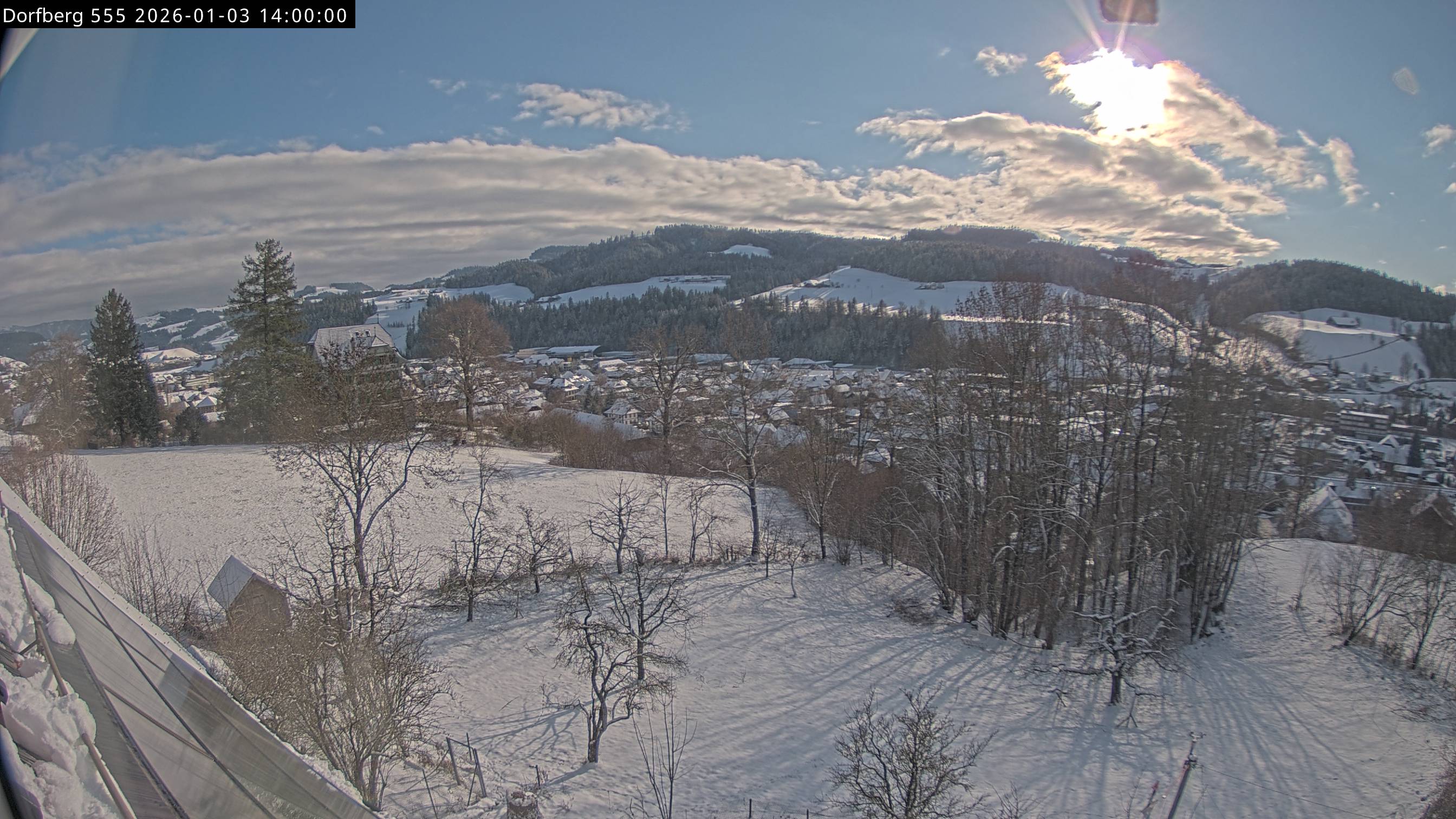 Webcam-Bild: Aussicht vom Dorfberg in Langnau 20260103-140000