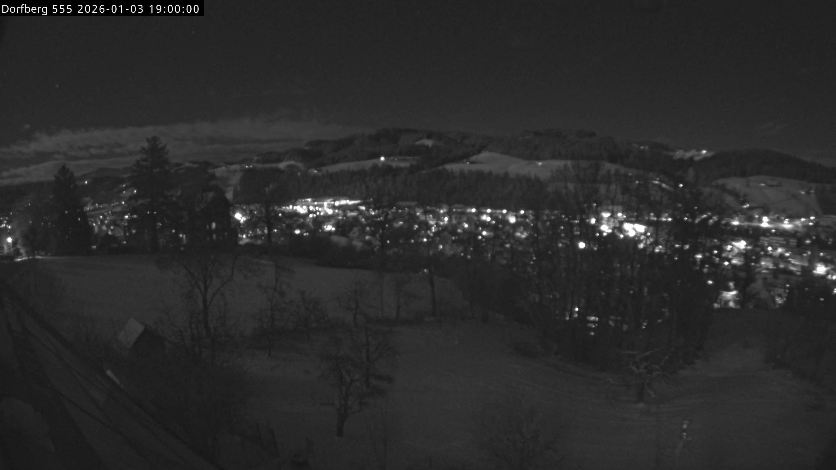 Webcam-Bild: Aussicht vom Dorfberg in Langnau 20260103-190000