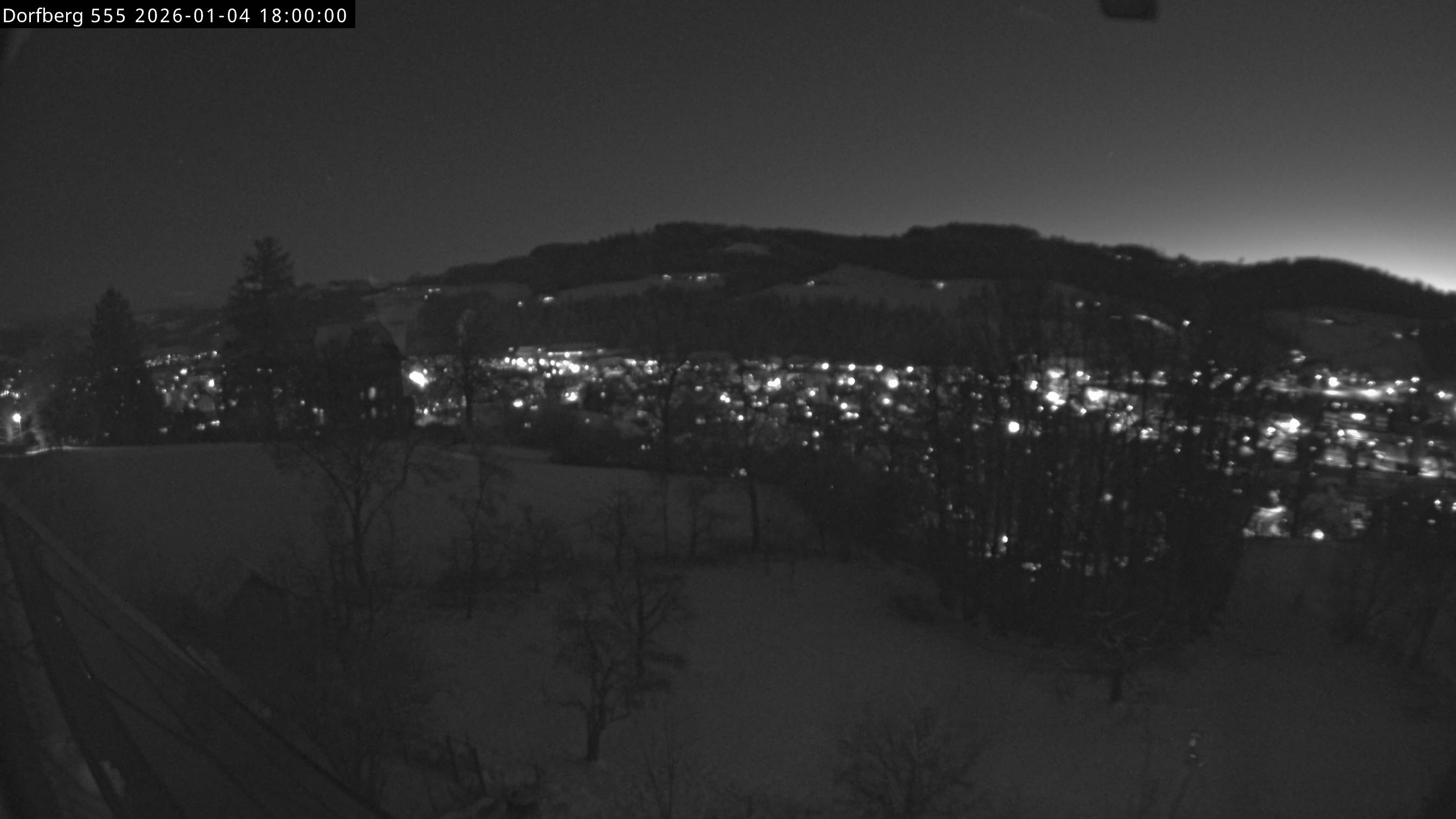 Webcam-Bild: Aussicht vom Dorfberg in Langnau 20260104-180000