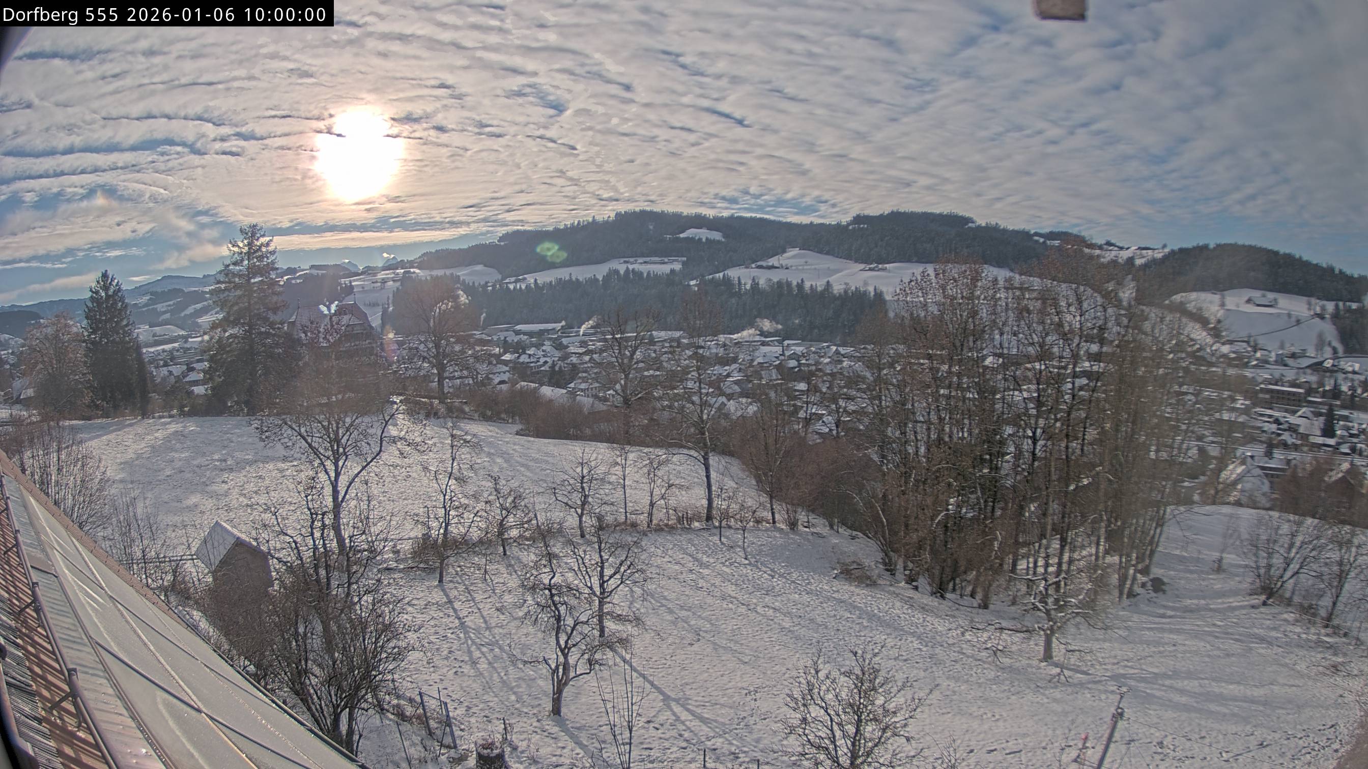 Webcam-Bild: Aussicht vom Dorfberg in Langnau 20260106-100000