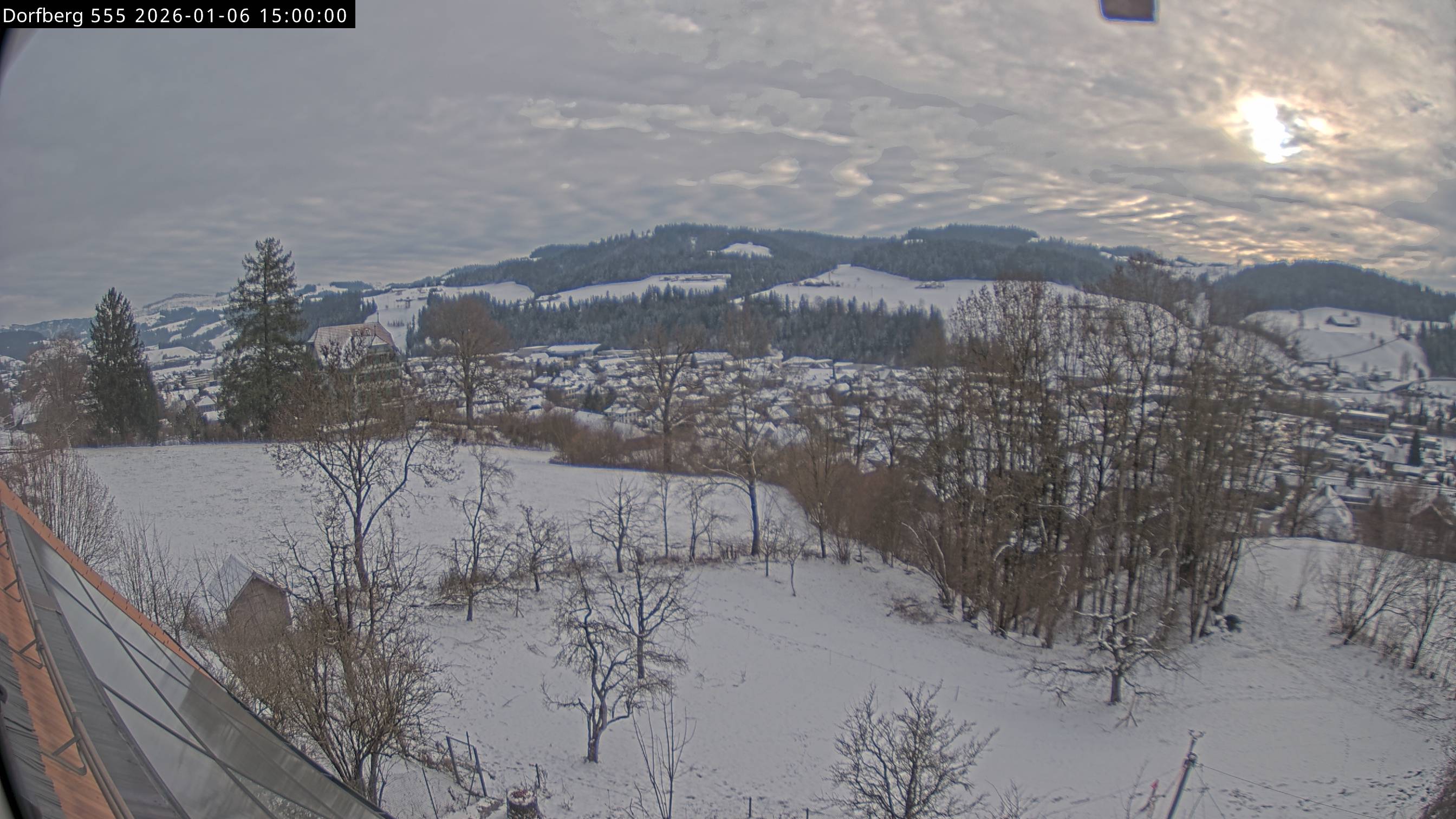 Webcam-Bild: Aussicht vom Dorfberg in Langnau 20260106-150000