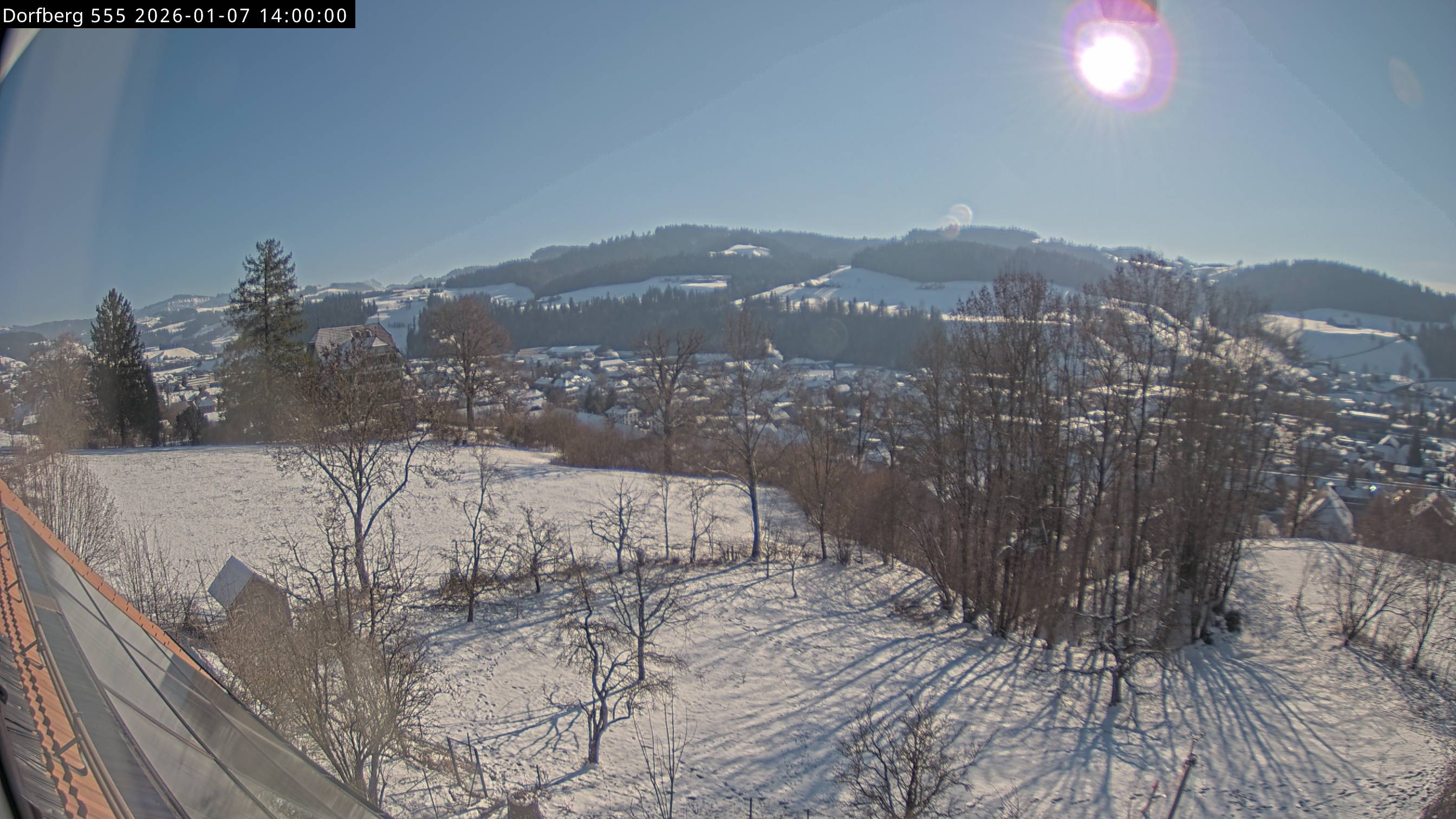 Webcam-Bild: Aussicht vom Dorfberg in Langnau 20260107-140000