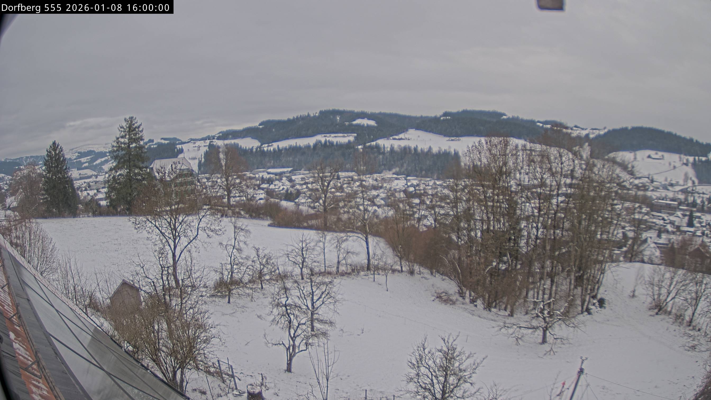 Webcam-Bild: Aussicht vom Dorfberg in Langnau 20260108-160000