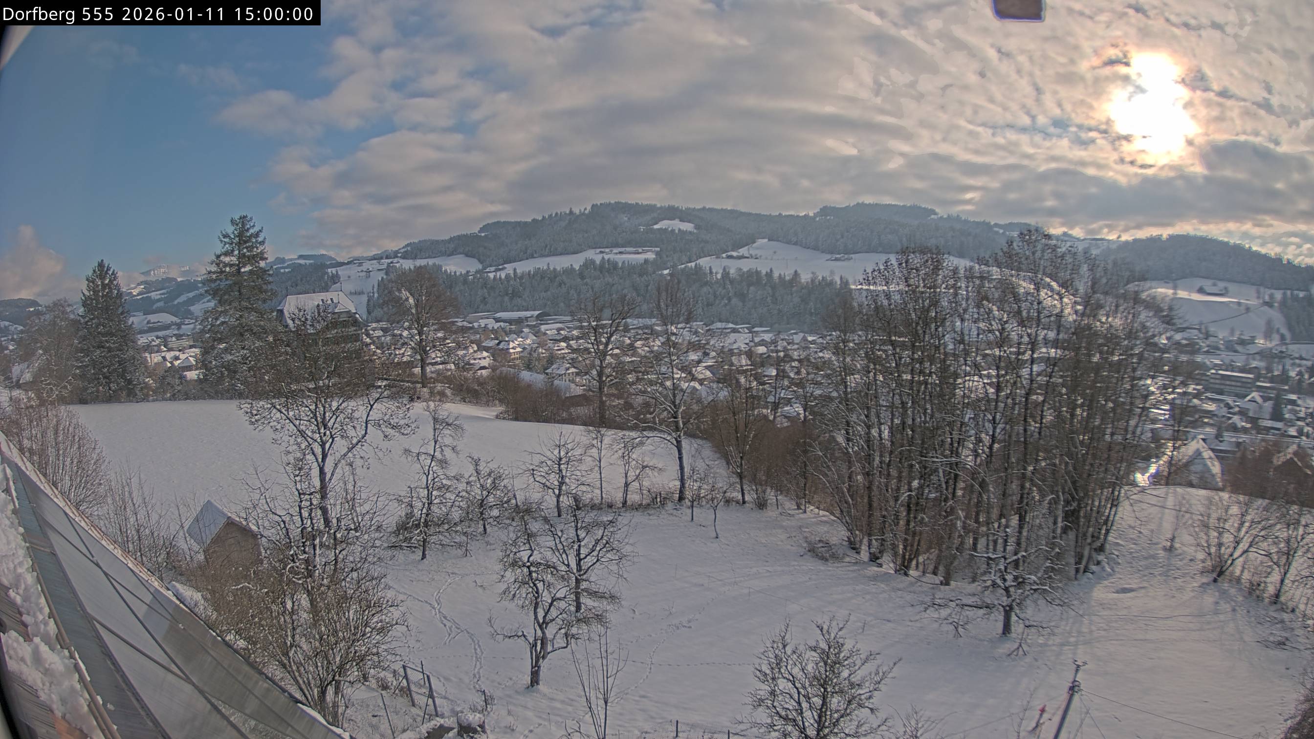 Webcam-Bild: Aussicht vom Dorfberg in Langnau 20260111-150000