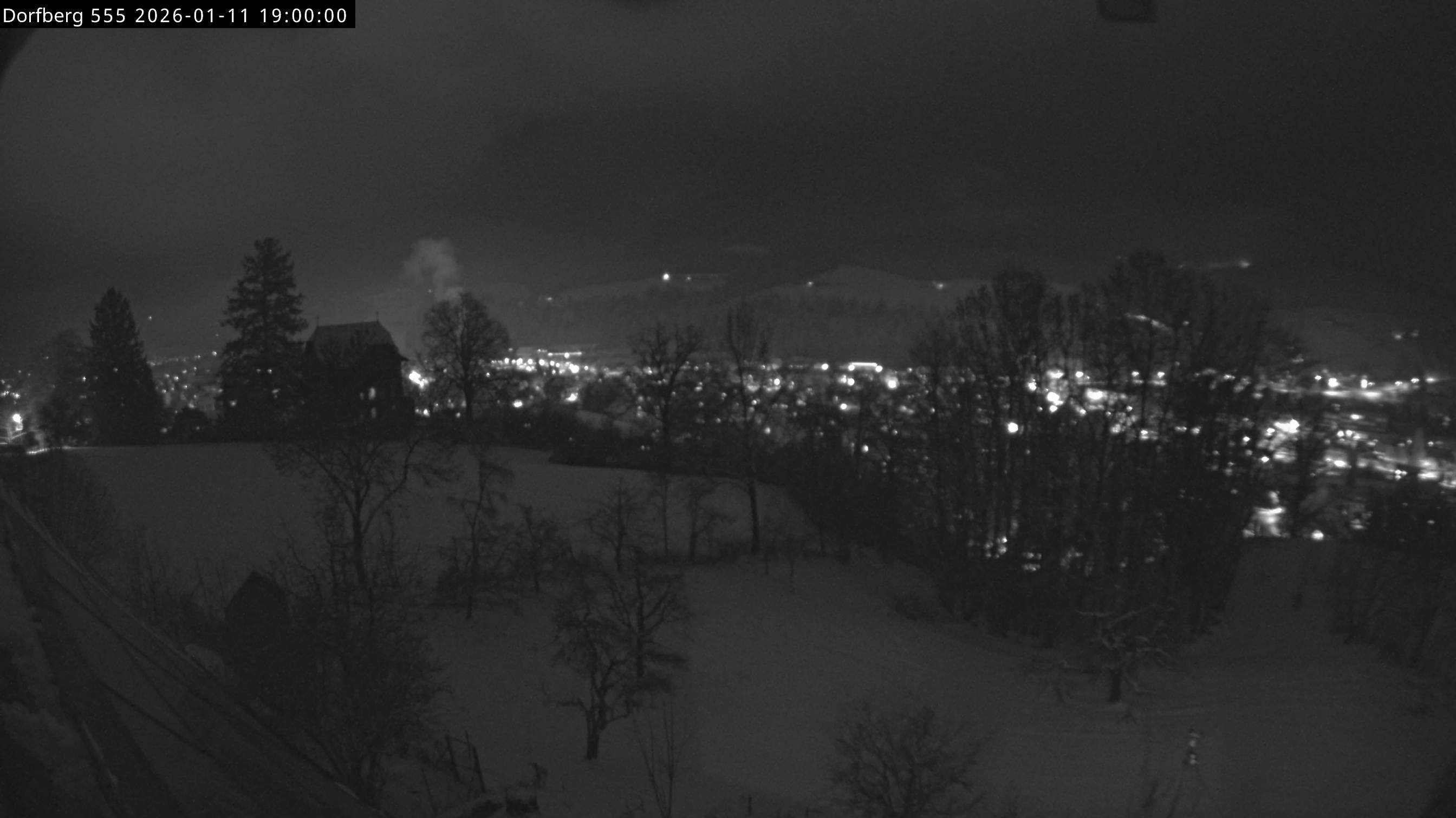 Webcam-Bild: Aussicht vom Dorfberg in Langnau 20260111-190000