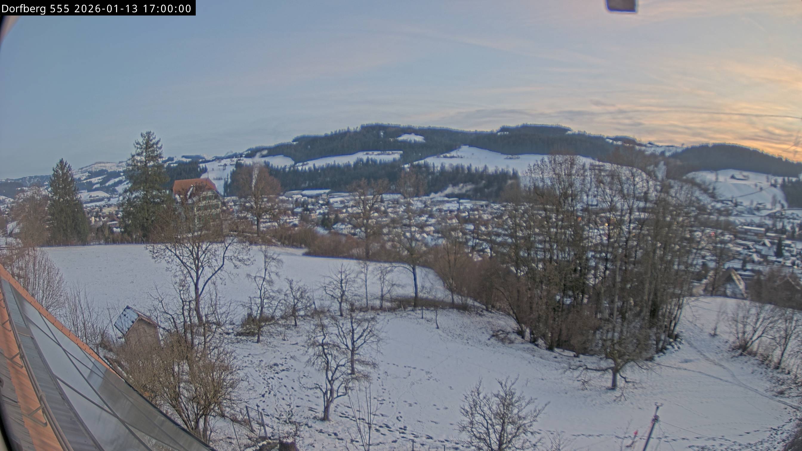 Webcam-Bild: Aussicht vom Dorfberg in Langnau 20260113-170000