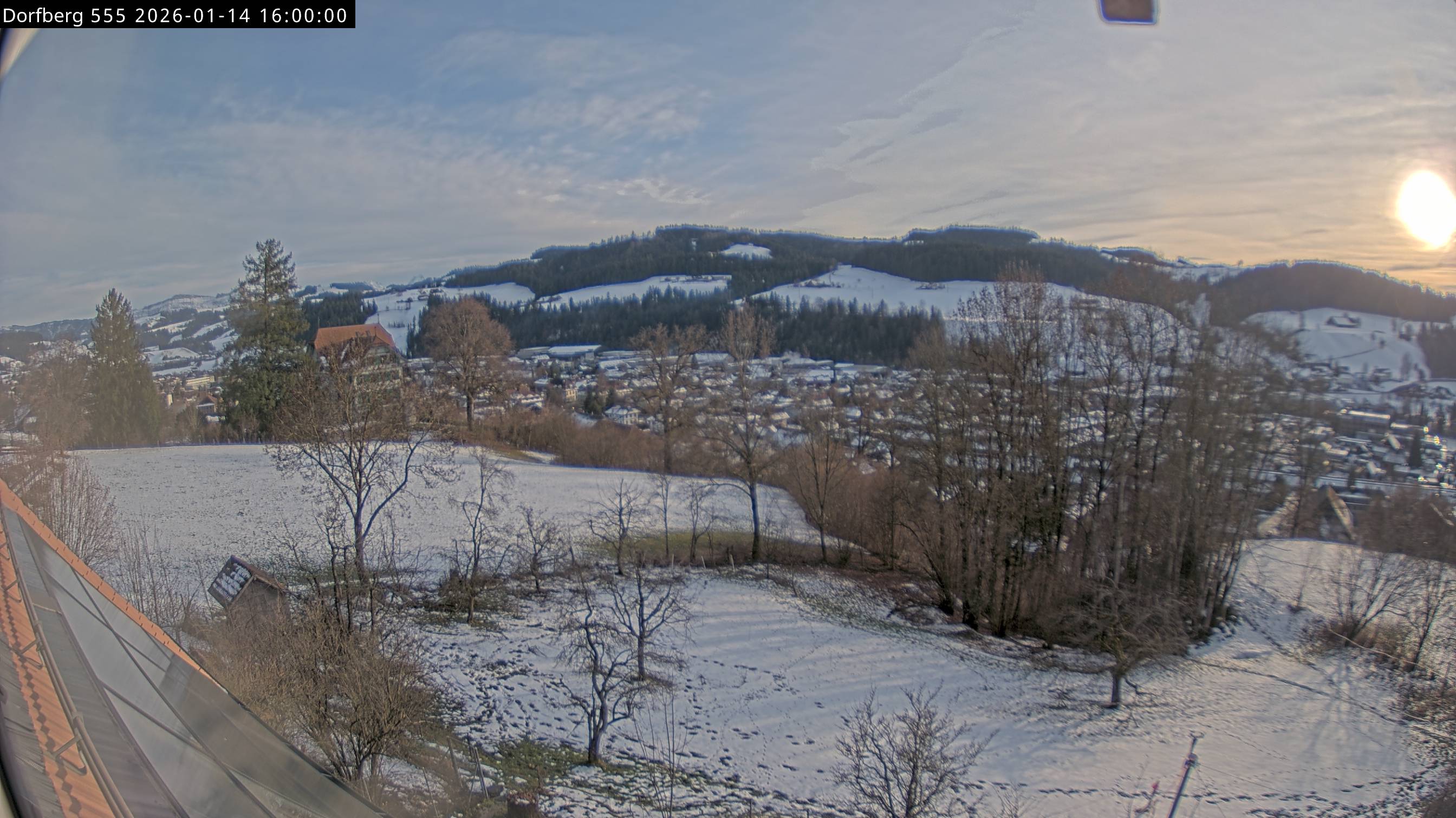 Webcam-Bild: Aussicht vom Dorfberg in Langnau 20260114-160000