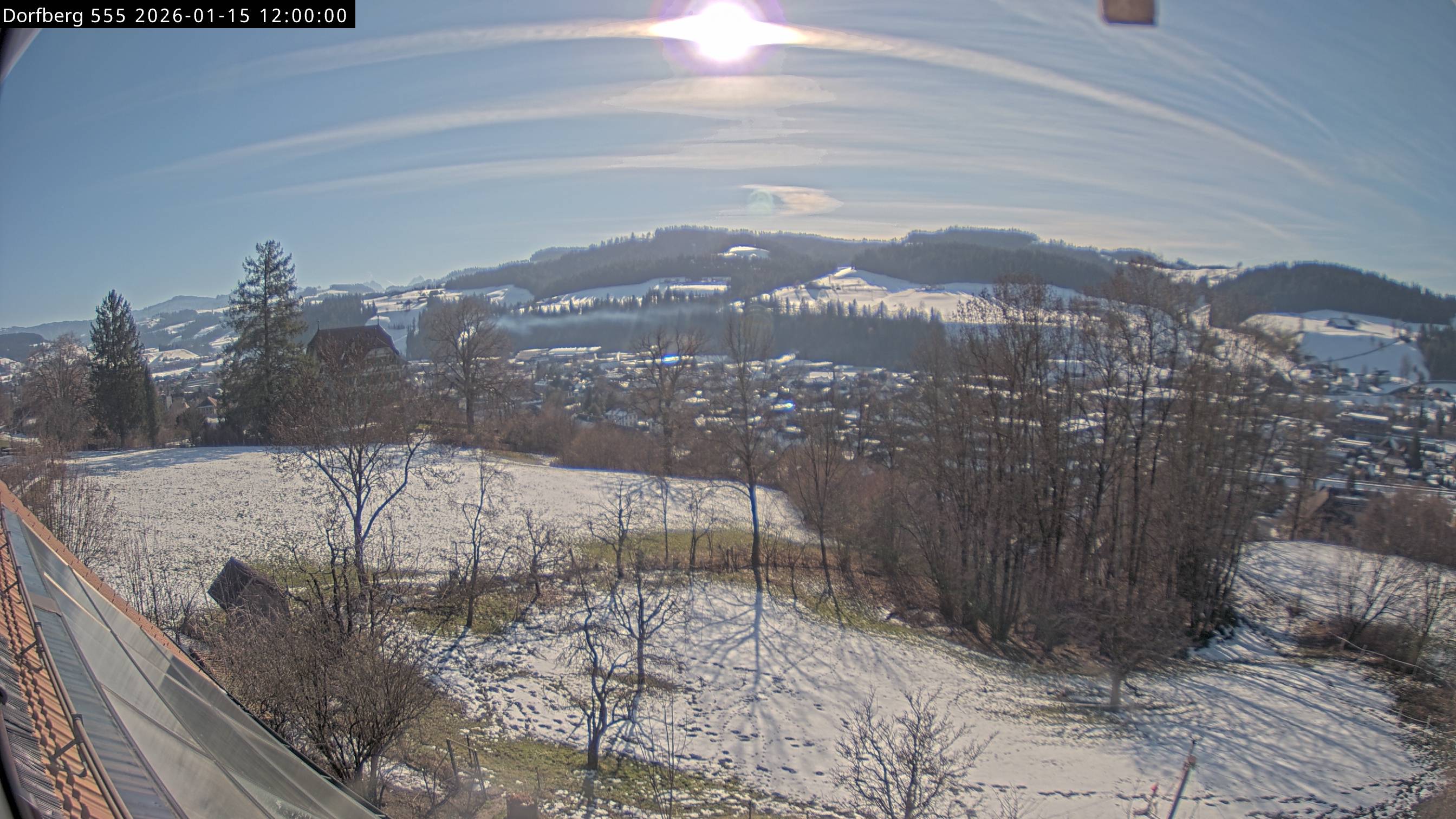 Webcam-Bild: Aussicht vom Dorfberg in Langnau 20260115-120000