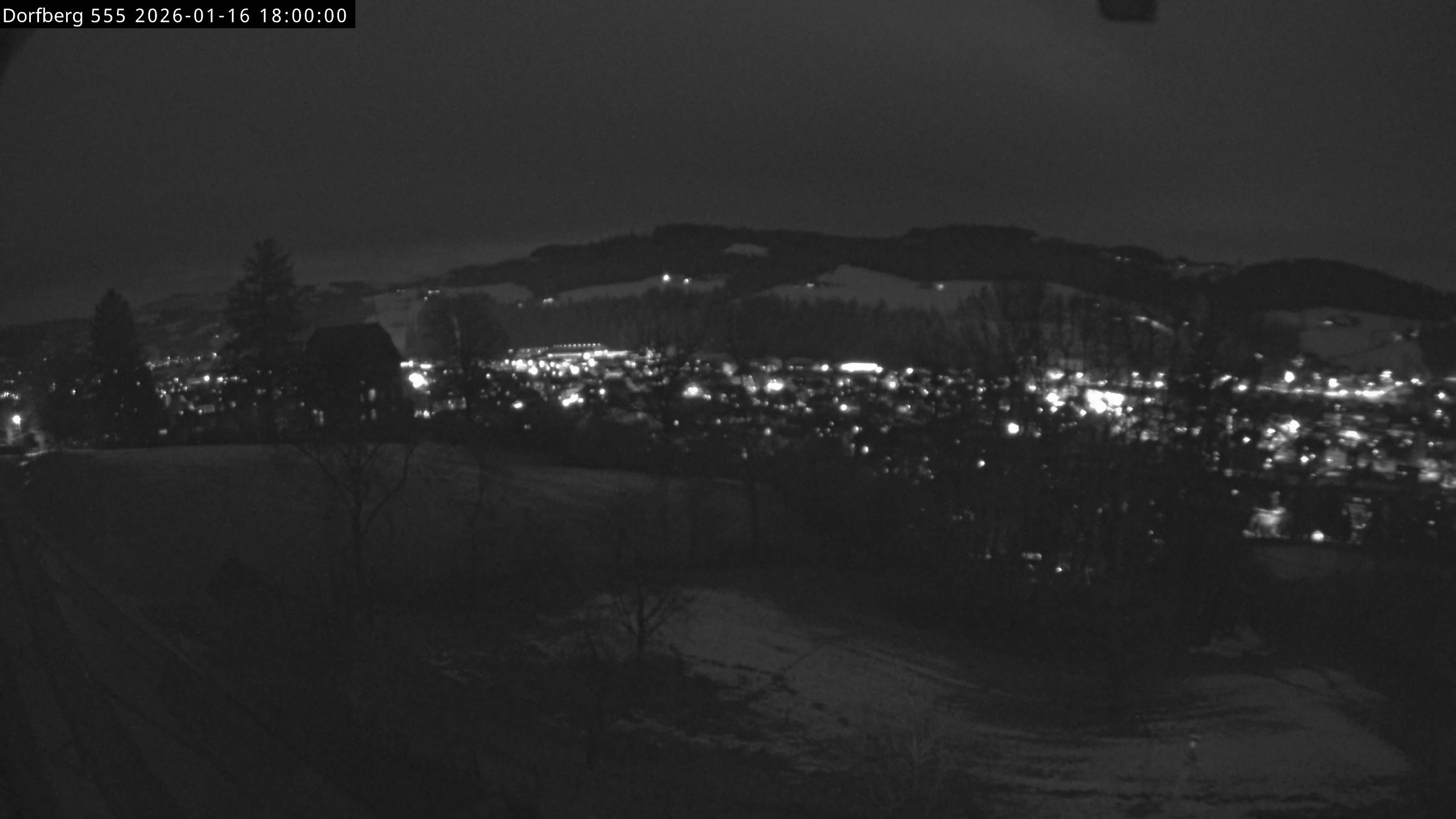 Webcam-Bild: Aussicht vom Dorfberg in Langnau 20260116-180000