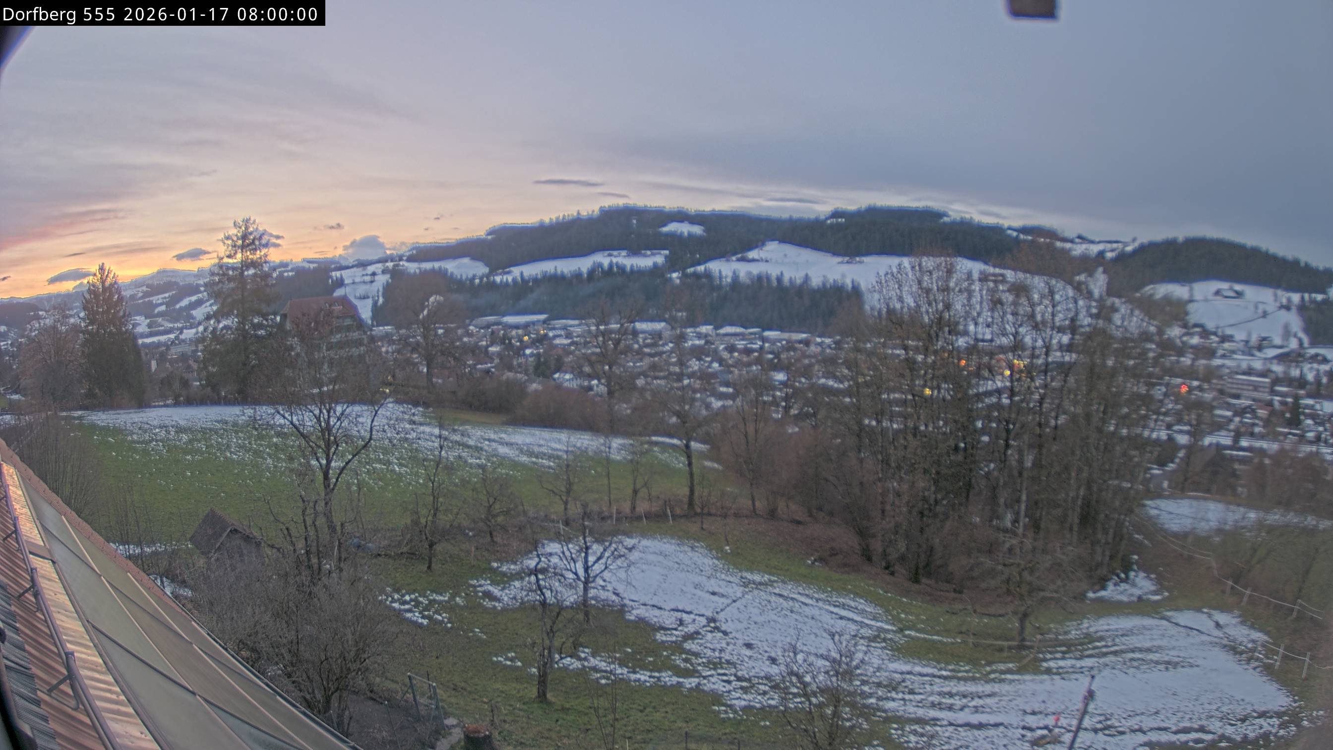 Webcam-Bild: Aussicht vom Dorfberg in Langnau 20260117-080000